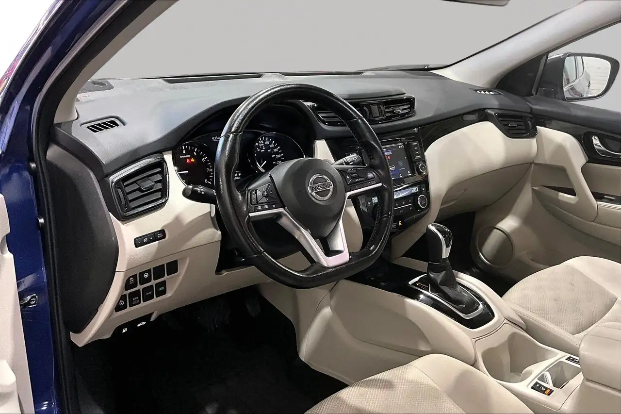 Nissan Qashqai снимка Nissan Qashqai