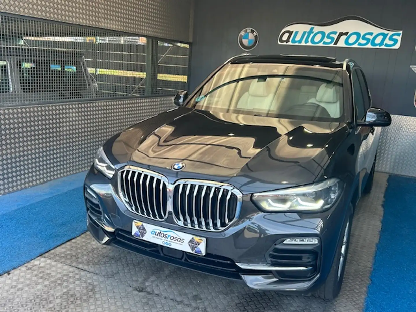 BMW X5 xDrive 25dA Gris - 1