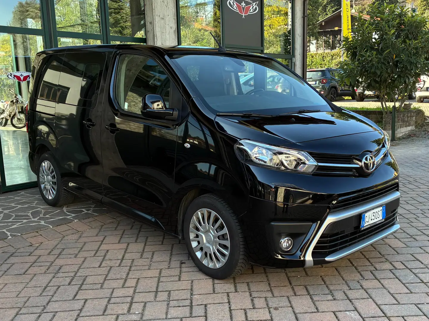 Toyota Proace Lounge prezzo iva inclusa Nero - 2
