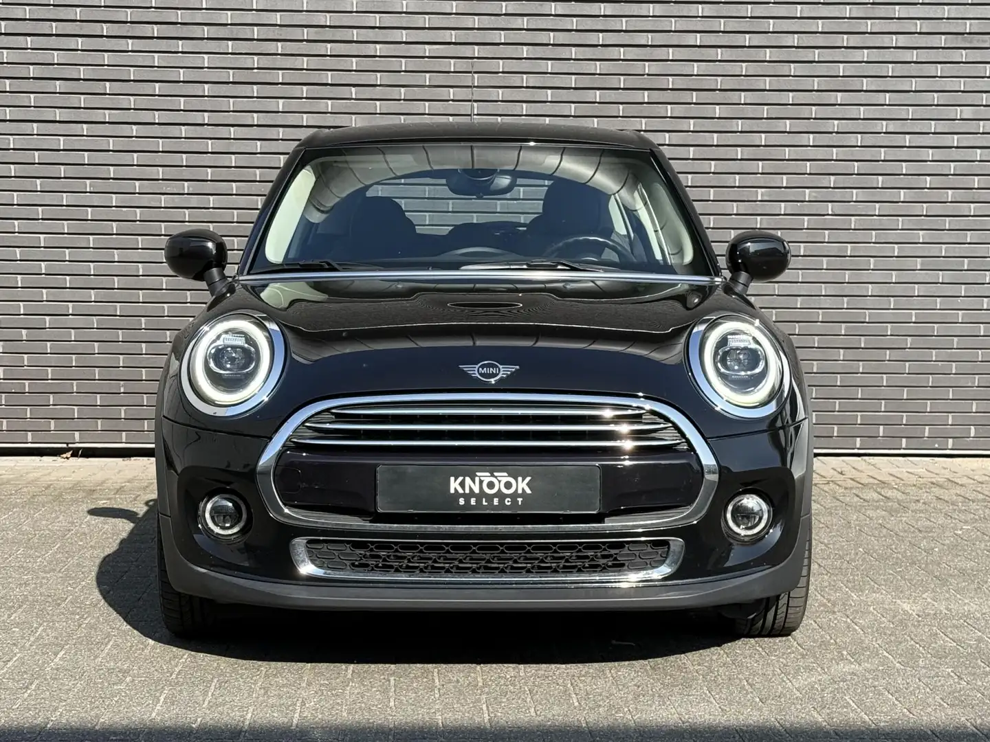 MINI Cooper Hatchback 5 deurs / Navigatie / Sportstoelen /  Cl Nero - 2