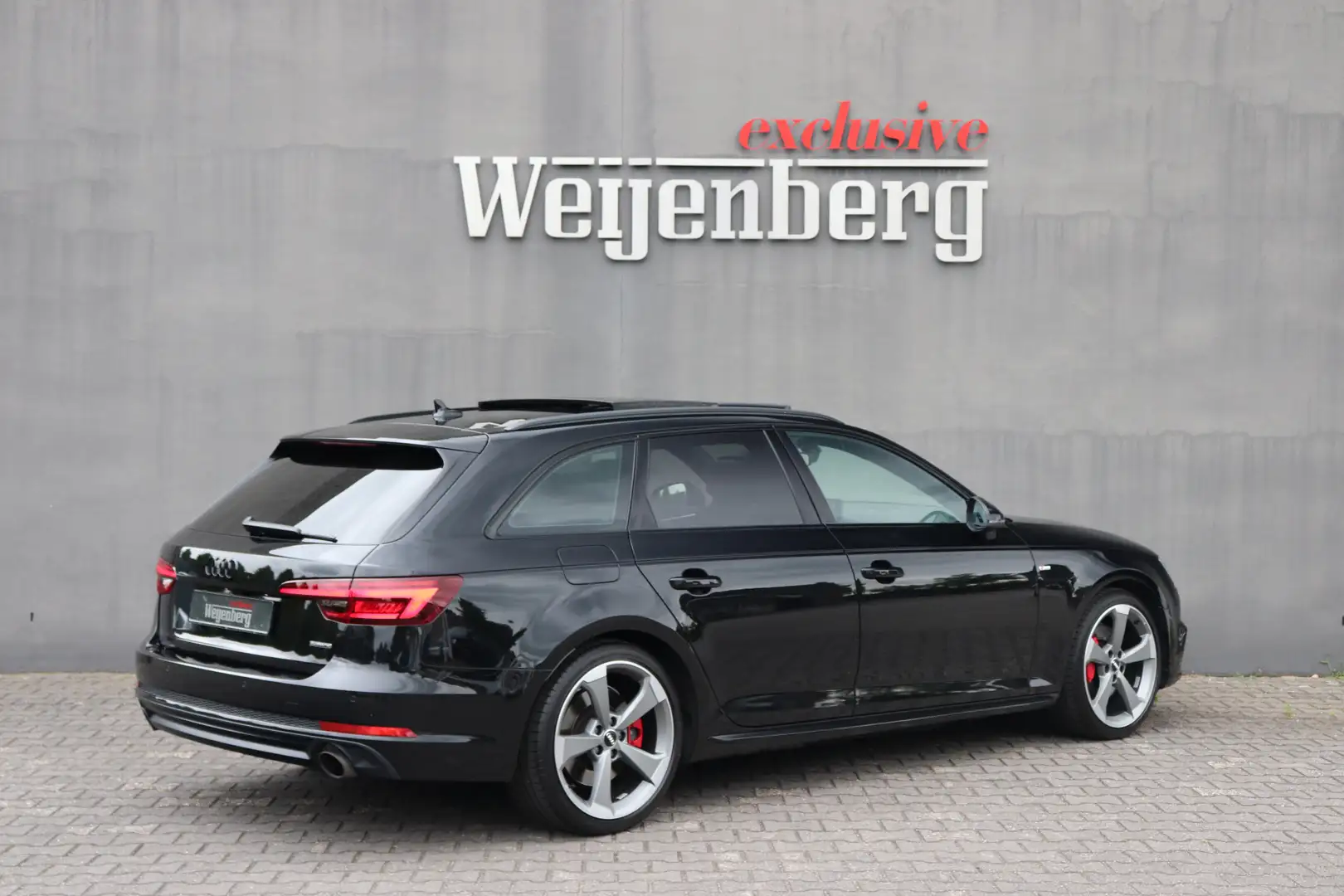 Audi A4 Avant 2.0 TFSI Quattro Sport S line Pano Leder Tre Zwart - 2