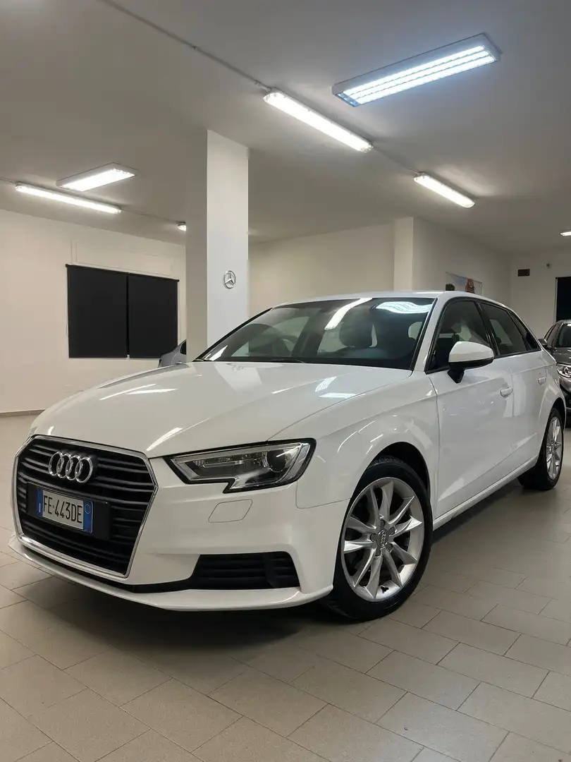 Audi A3 Sportback 30 1.6 tdi Sport 116cv - 1