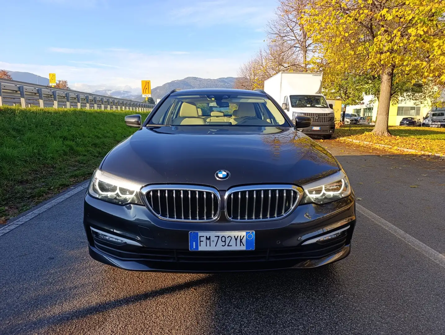 BMW 530 530d Touring xdrive 249cv auto Nero - 2