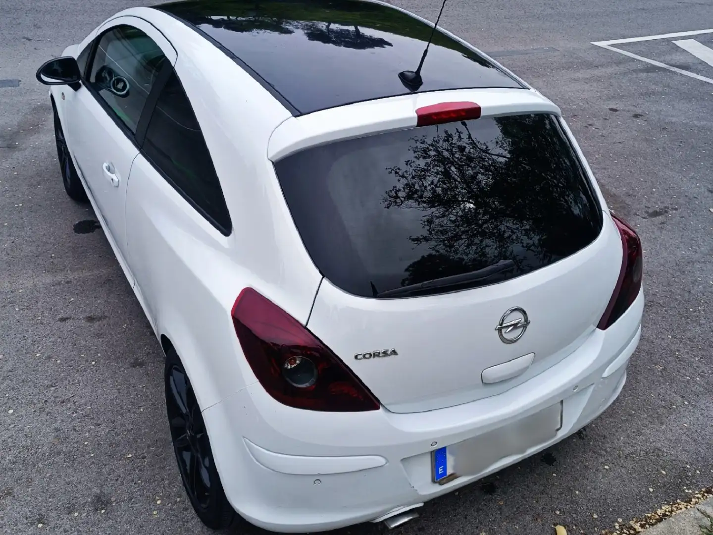 Opel Corsa 1.4 Color Edition Blanco - 2