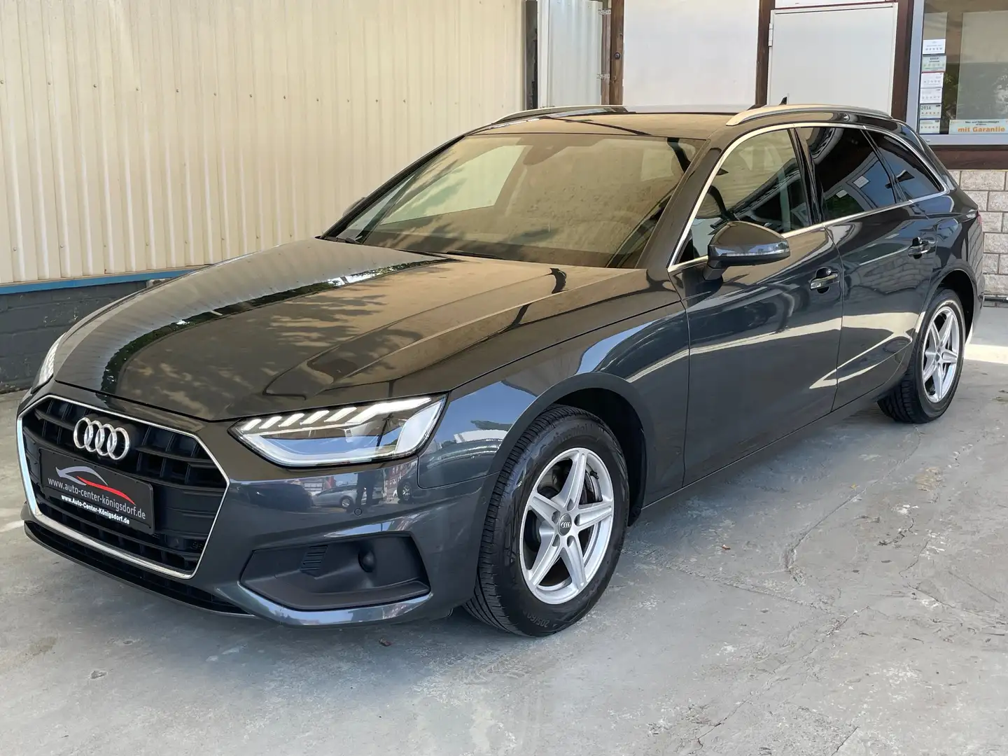 Audi A4 35 2.0TDI basis *LED*NAVI*ACC*360°*1.HAND Grau - 1