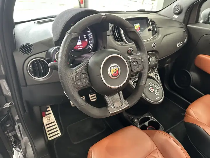 Abarth 595C 2022, foto 3