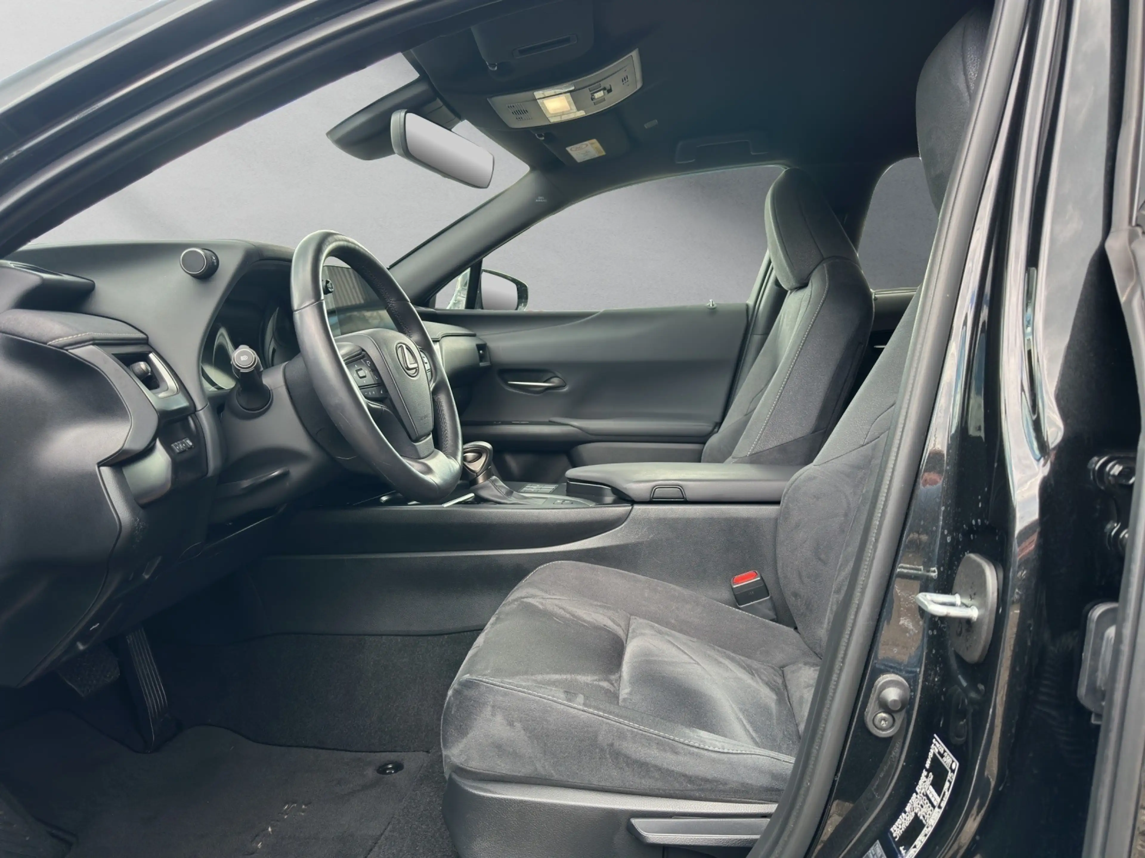Lexus UX 250h UX Crossover Style Edition 250h Frontantrieb — photo 9