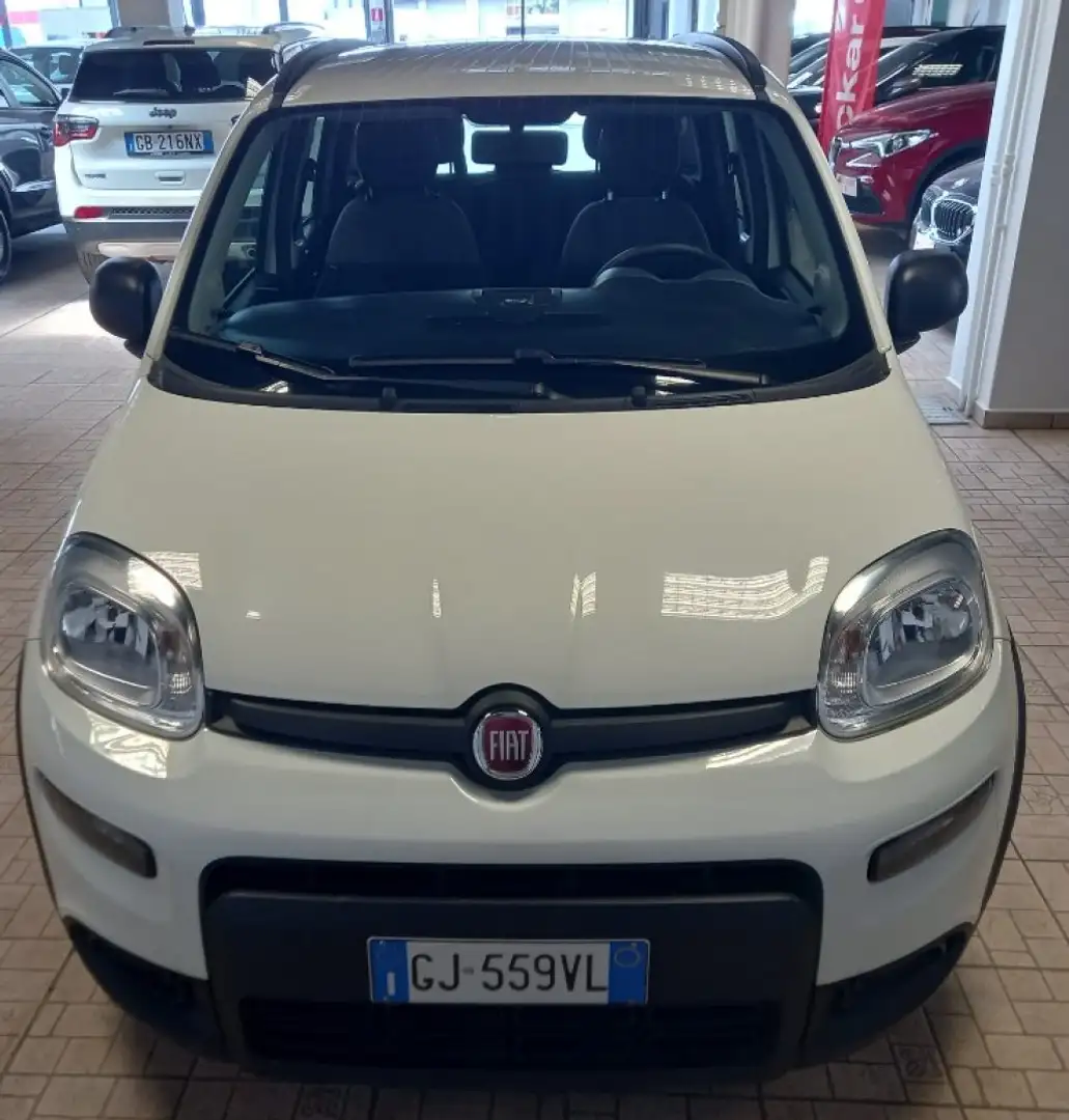 Fiat Panda 1.0 FireFly S&S Hybrid City Life Blanc - 1