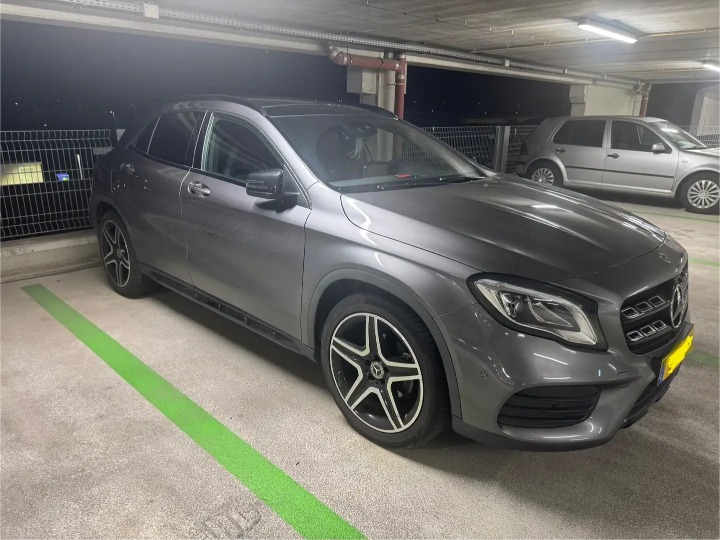Mercedes-Benz GLA 200 7G-DCT AMG Line - 1