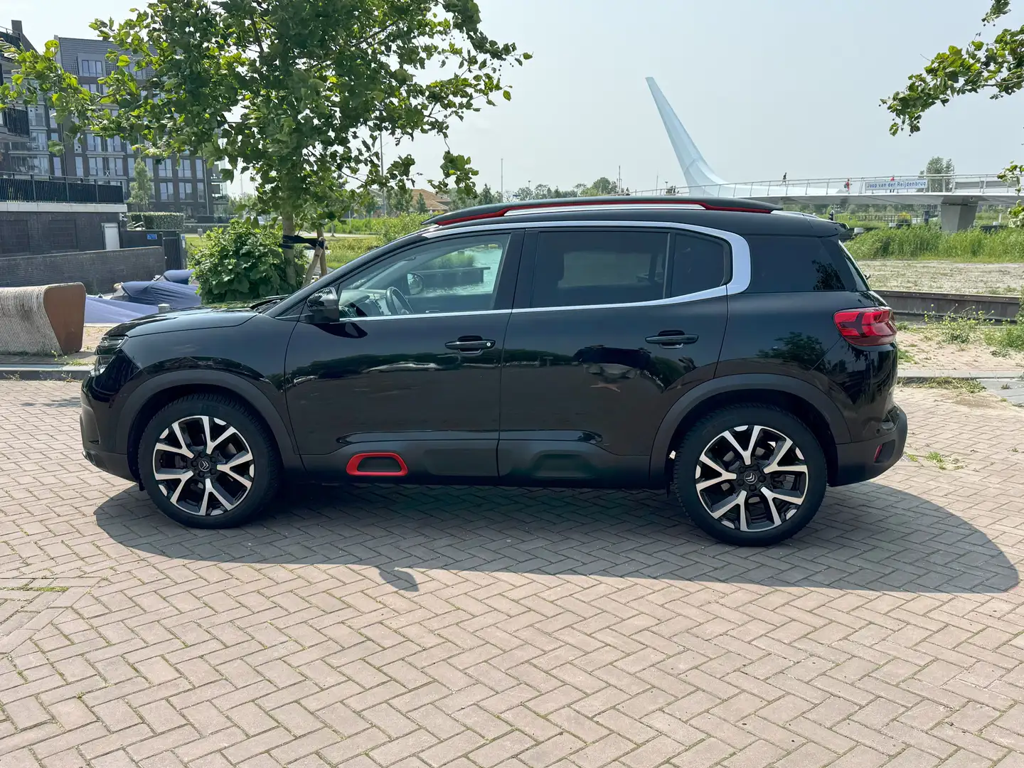 Citroen C5 Aircross C5 Aircross 1.2 PureTech Feel Zwart - 2