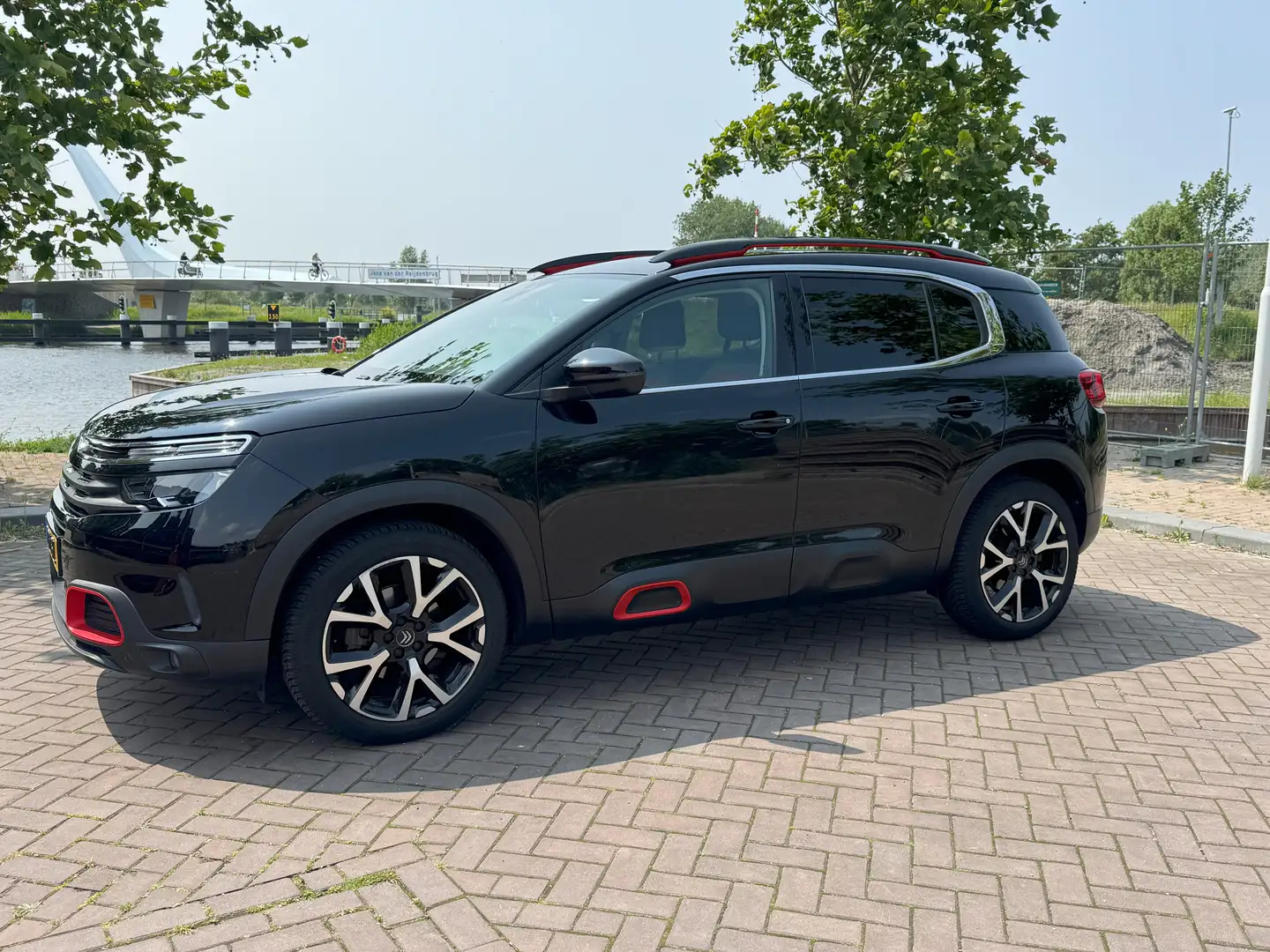 Citroen C5 Aircross C5 Aircross 1.2 PureTech Feel Zwart - 1