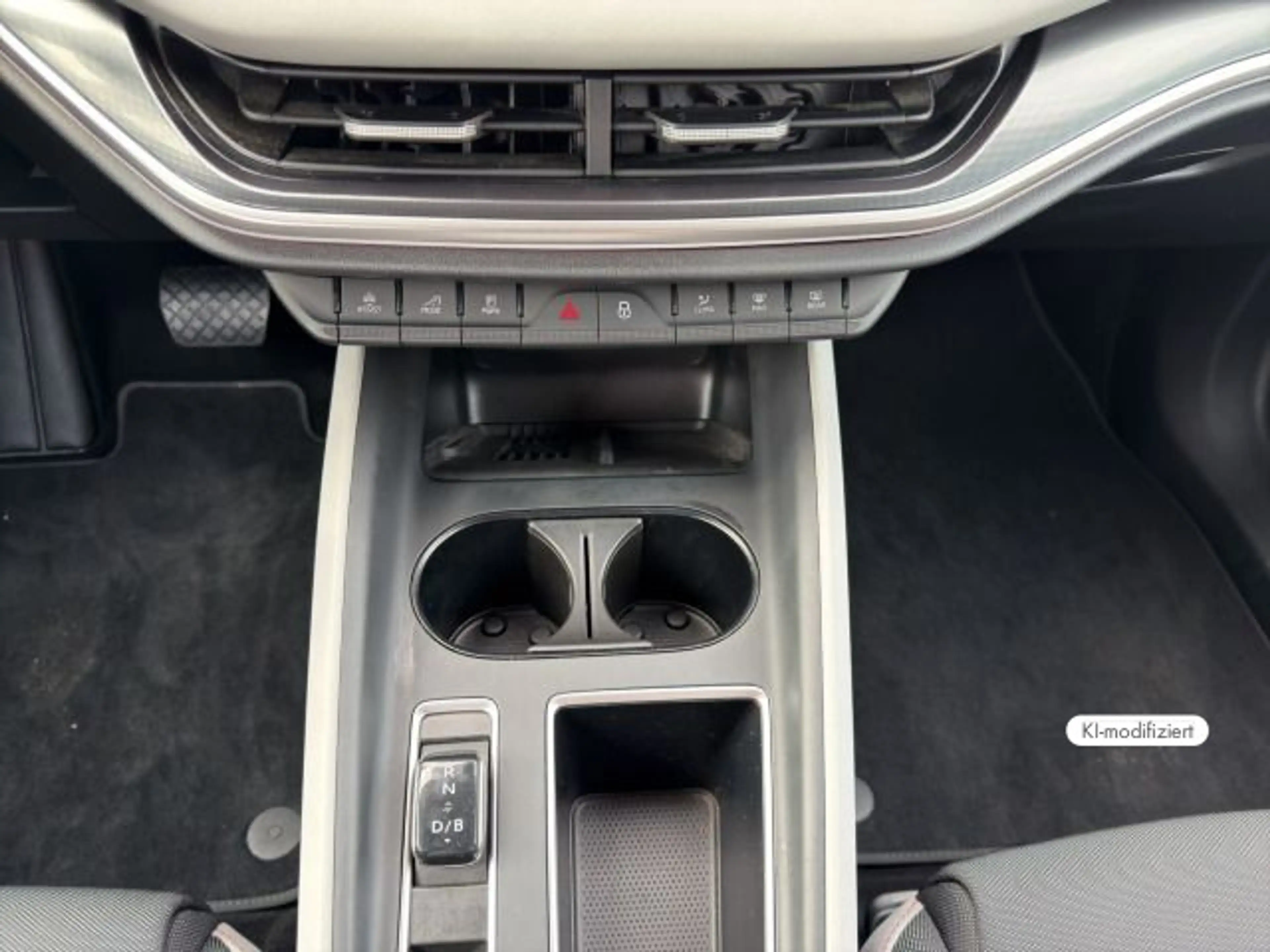 Skoda Elroq 85 Wärmep+HuD+ACC+360°+LED+20"+Sound+Clima — photo 11
