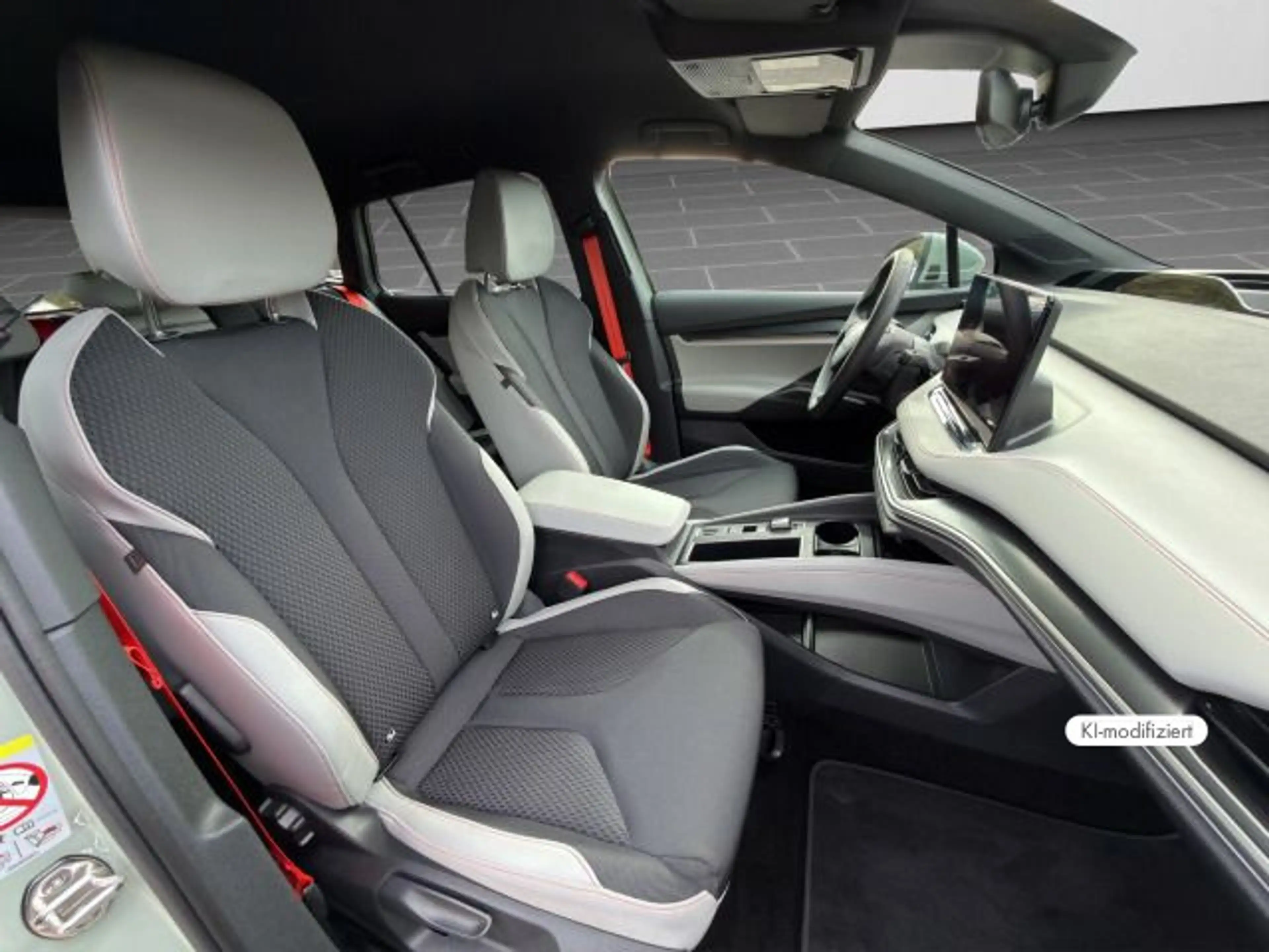 Skoda Elroq 85 Wärmep+HuD+ACC+360°+LED+20"+Sound+Clima — photo 4