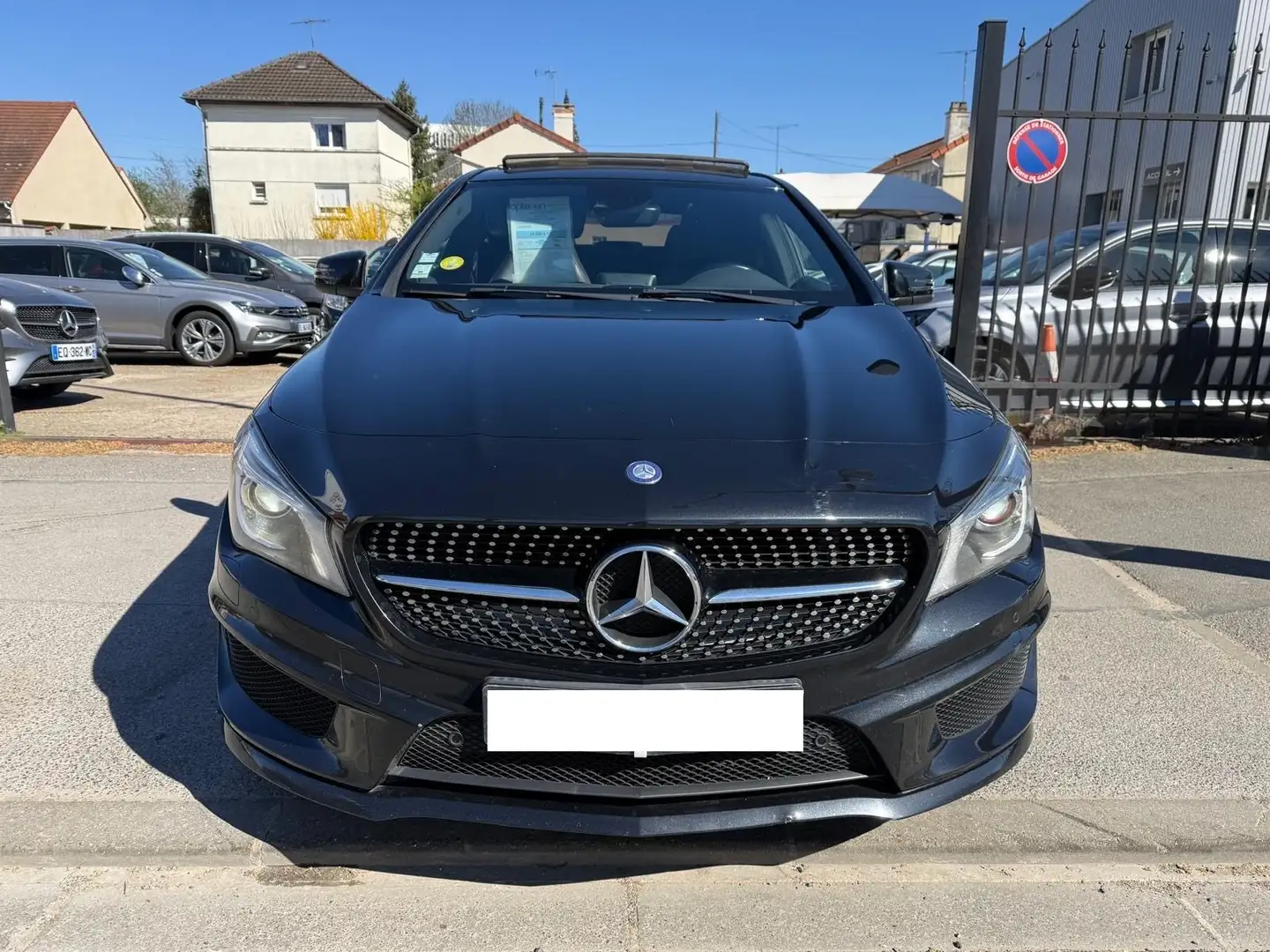 Mercedes-Benz CLA 200 Negro - 2