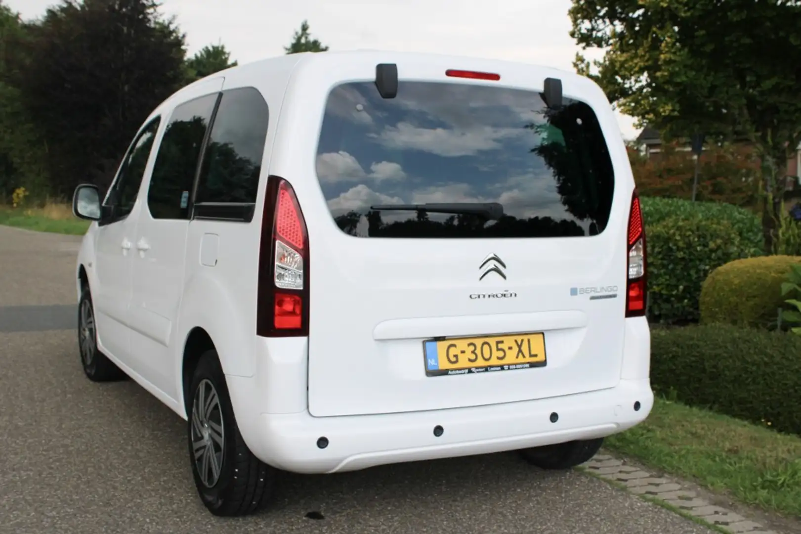 Citroen Berlingo E-Feel 23kWh automaat airco/cruise/navi/PDC/camera Wit - 2
