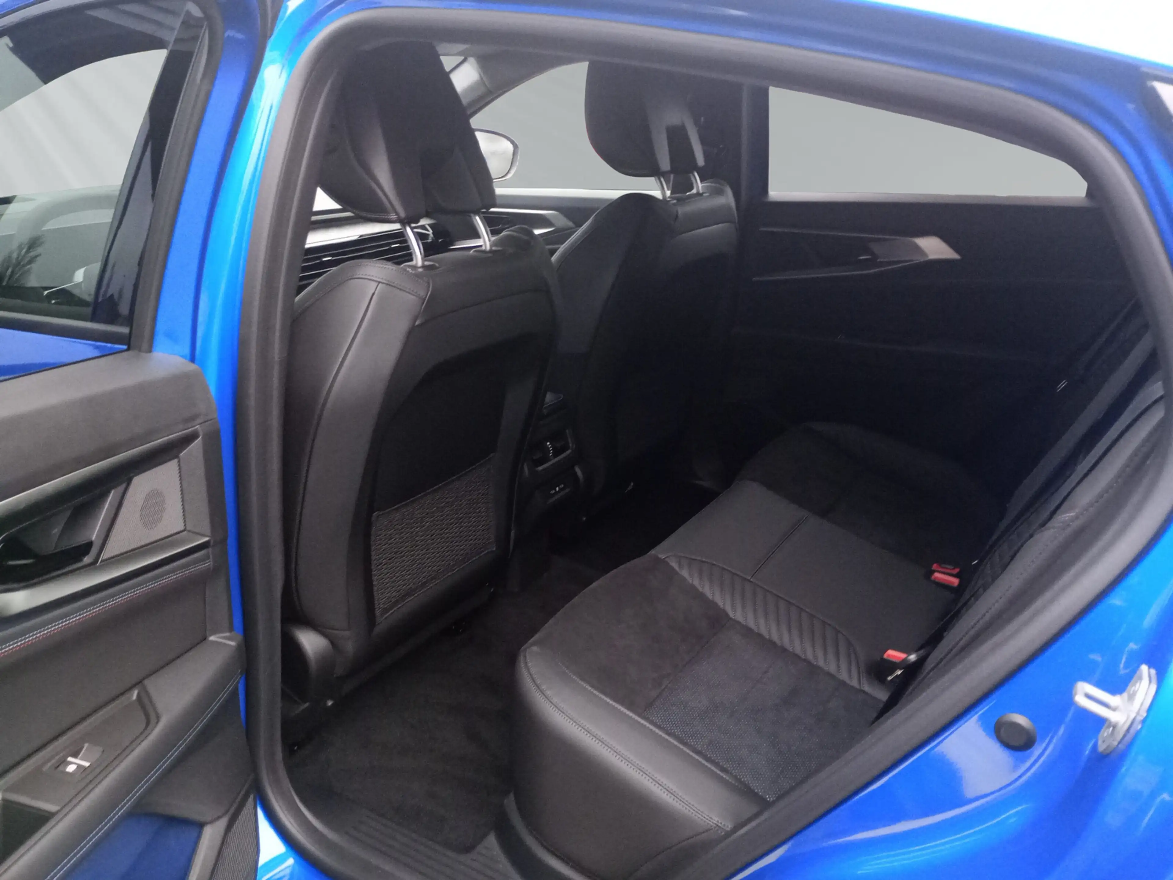 Renault Rafale 200 E-Tech Full Hybrid Esprit Alpine — photo 8