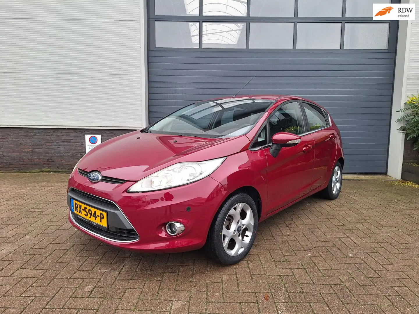 Ford Fiesta | 1.4 Trend | D-riem gedaan in 2024 | | Automaat | Rood - 1
