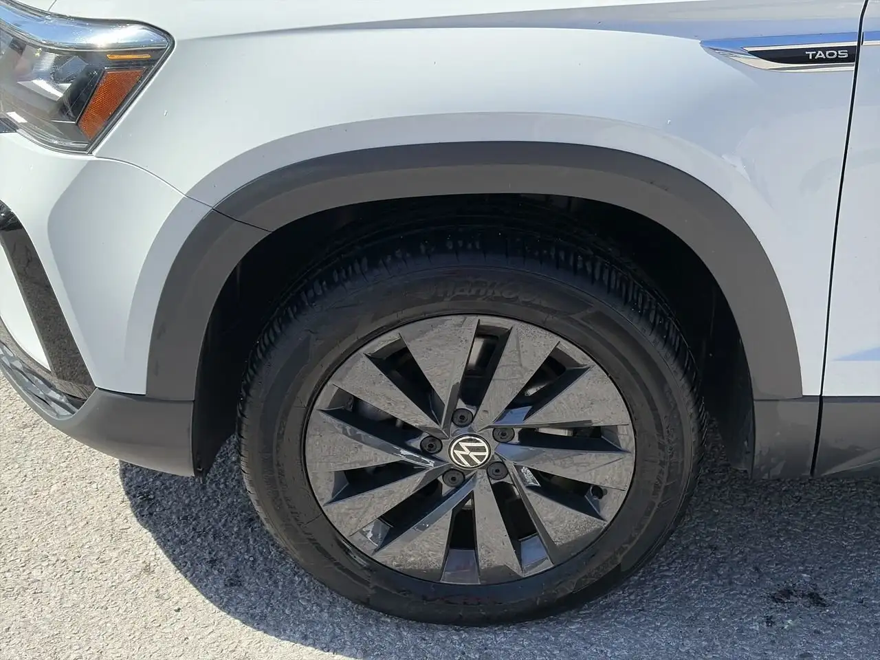 Volkswagen Taos снимка Volkswagen Taos