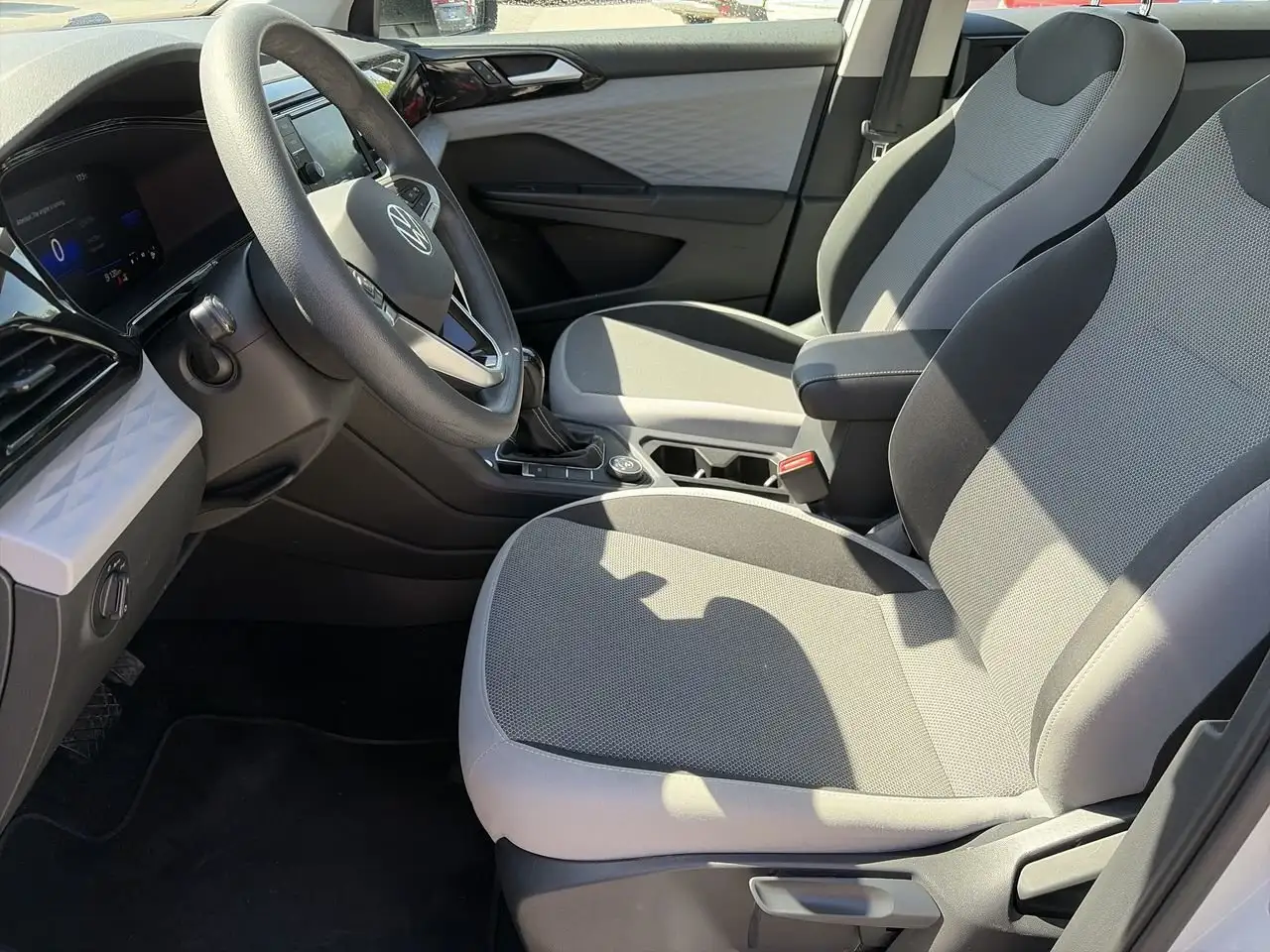 Volkswagen Taos снимка Volkswagen Taos