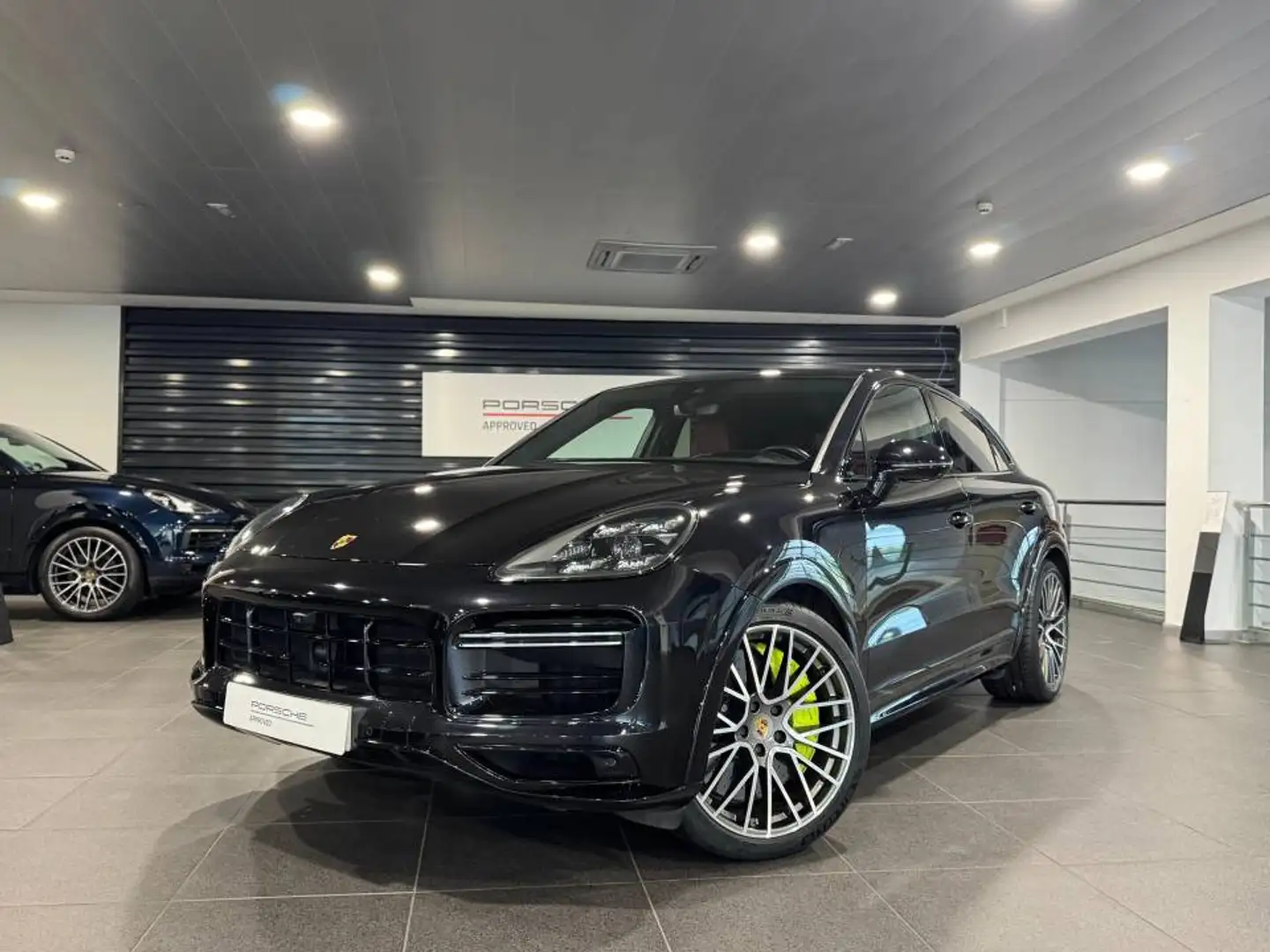 Porsche Cayenne Turbo S E-Hybrid Coupé Aut. Zwart - 1