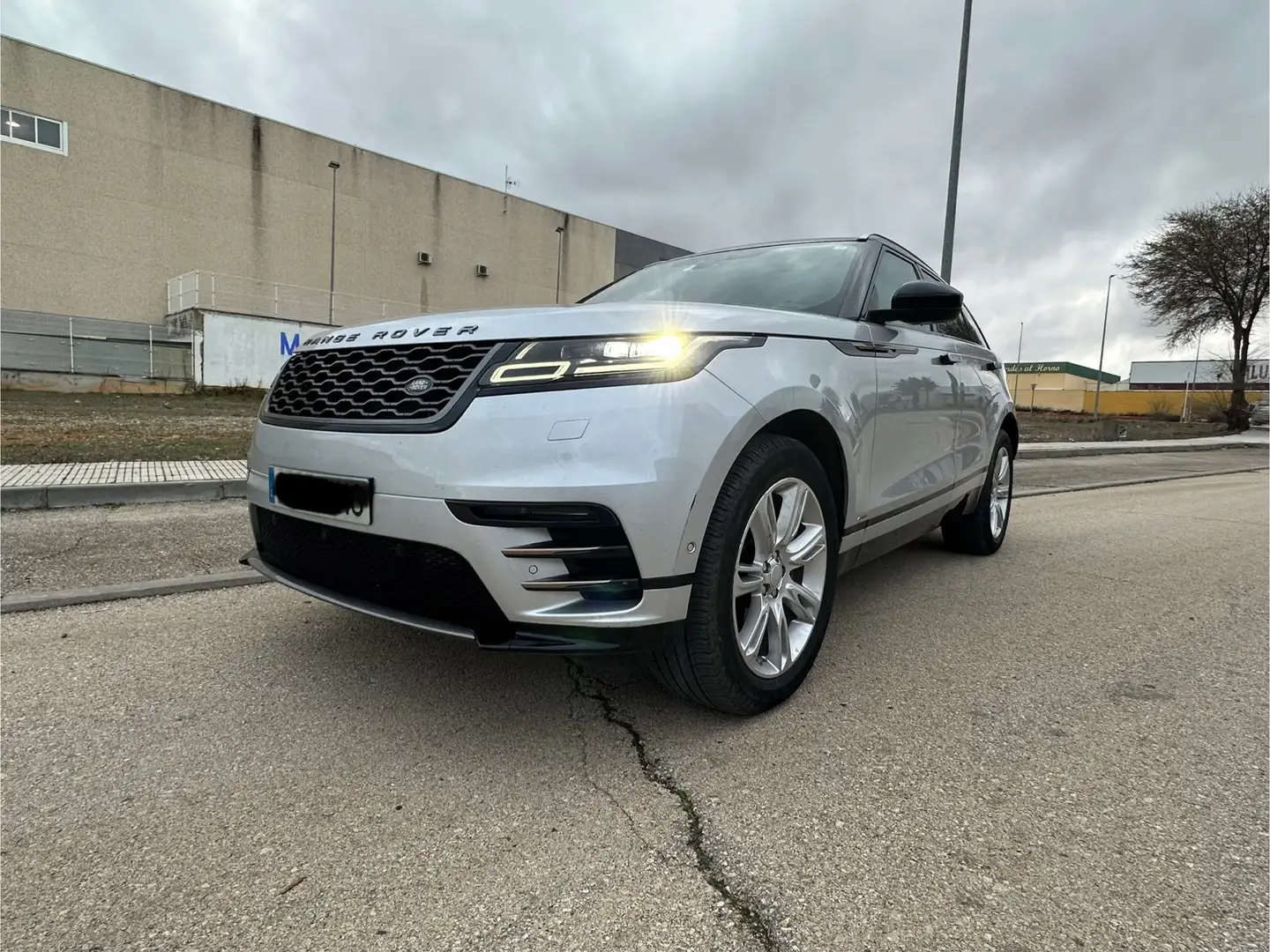 Land Rover Range Rover Velar 2.0D R-Dynamic SE 4WD Aut. 240 - 2