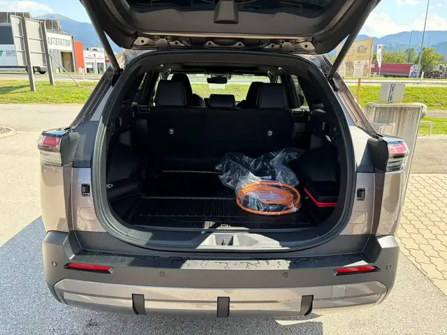 Toyota bZ4X Touring Lounge 4x4 75 kWh Ansicht 7