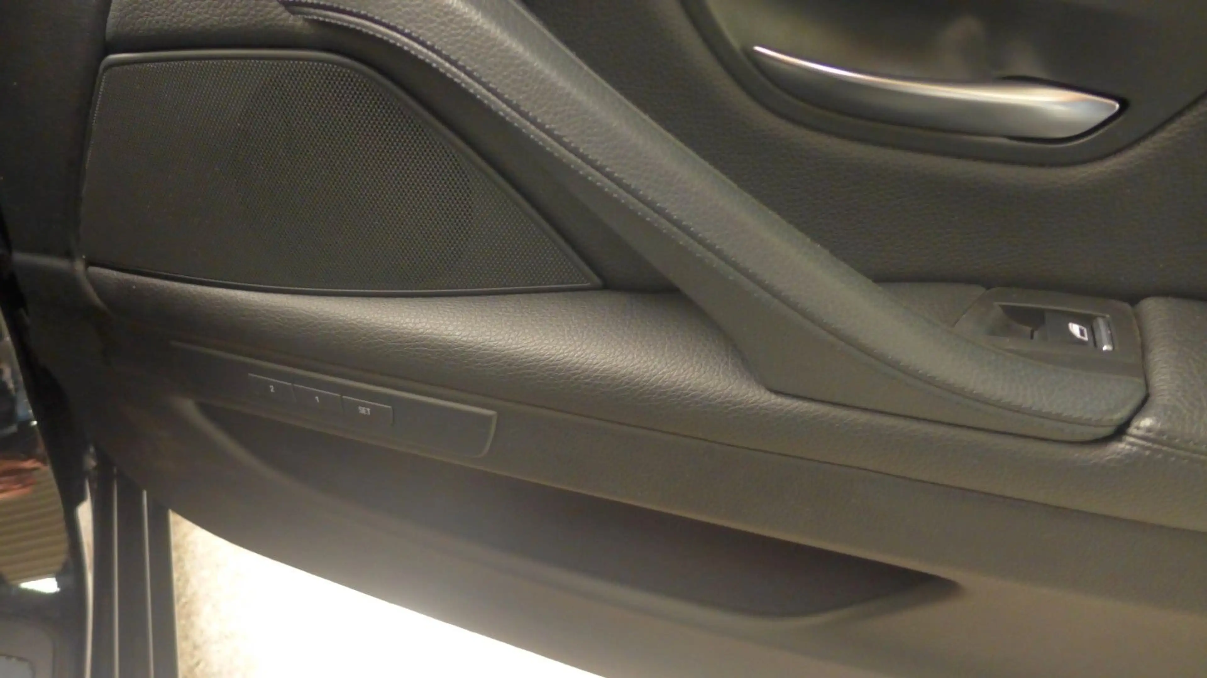 BMW 525 D AUT-Touring xDrive-LEDER-BI-XENON-NAVI-LUXU — photo 15