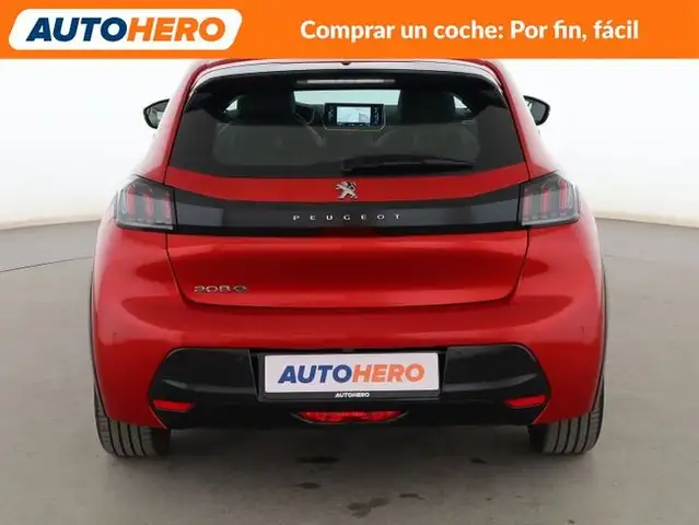 Peugeot 208 view 5