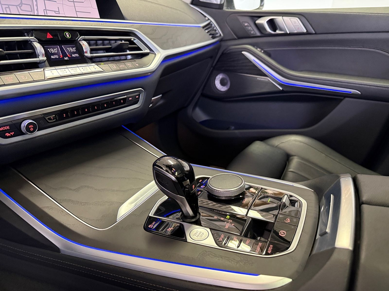 BMW X7 xDrive40d*LED*Navi*PanoSkyLounge*Bowers&Wilkin — photo 22