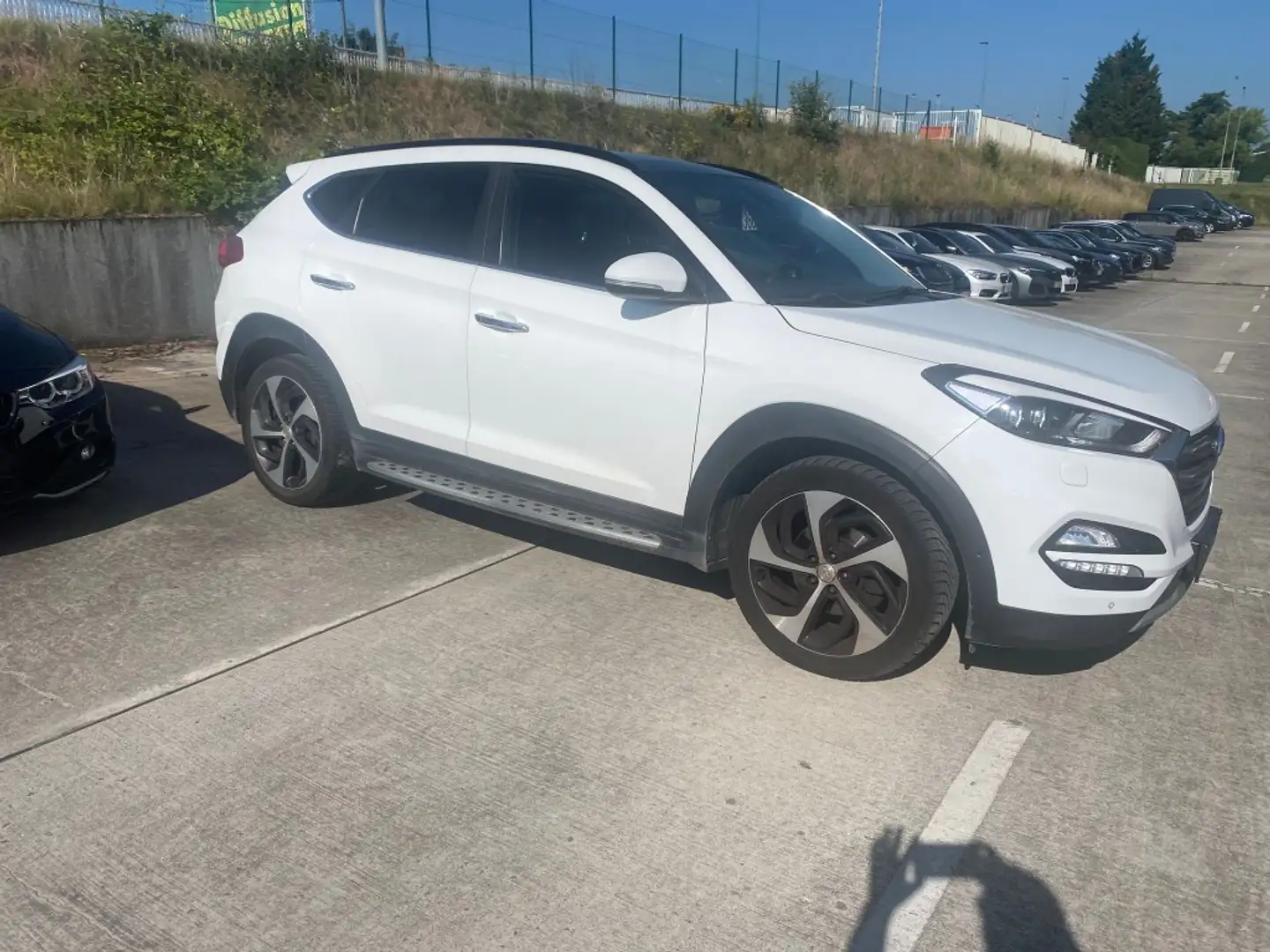 Hyundai TUCSON 2.0CRDI Go Sky 4x4 Aut. Wit - 1