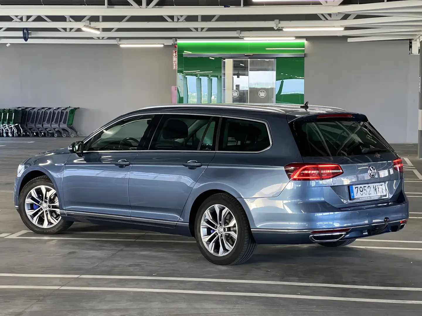 Volkswagen Passat Variant 1.4 TSI Plug-In-Hybrid DSG GTE Azul - 2