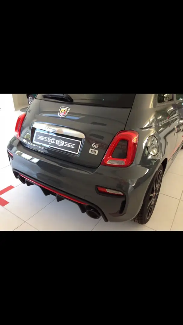 Abarth 695 1.4 16v t. t-jet XSR Yamaha Limited Edition 165cv Gris - 2