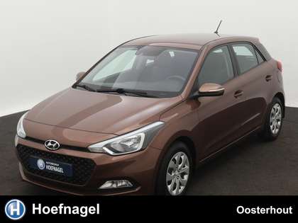 Hyundai i20 1.4 Business Edition Automaat | Stoelverwarming |