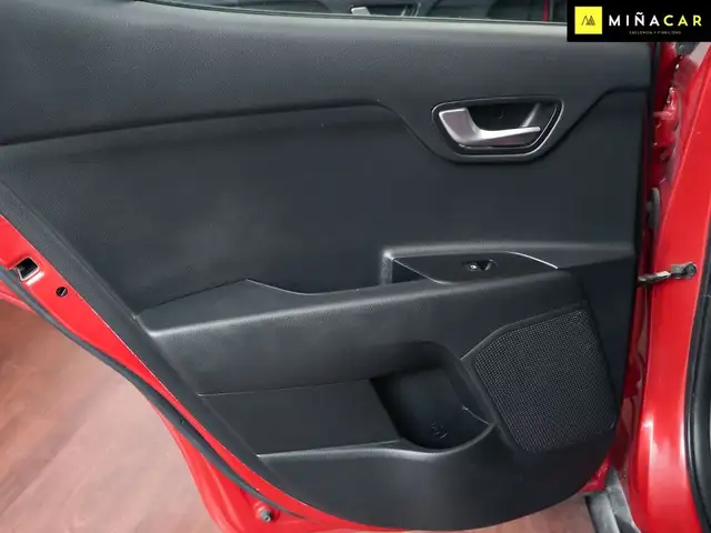 Kia Stonic view 25