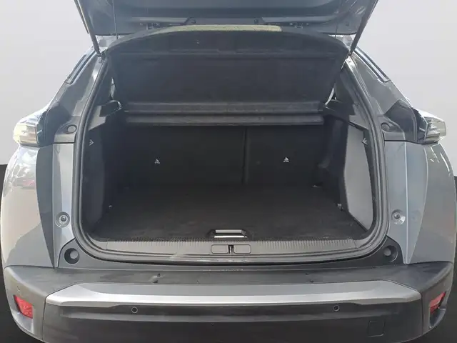 Peugeot 2008 view 9