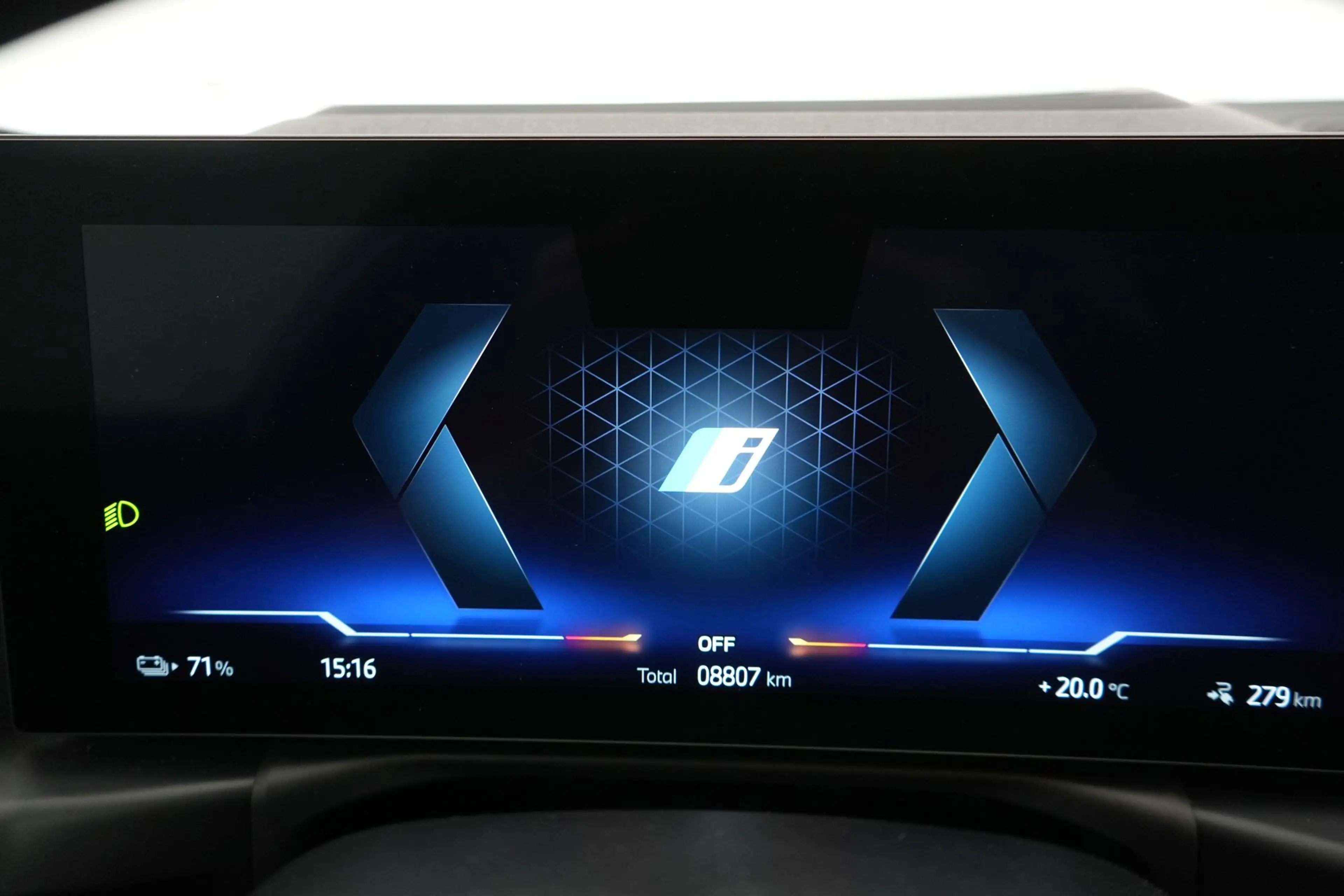 BMW i4 eDrive35 Business M-Sport LEDER/CUIR LED GPS PDC 3 — photo 14