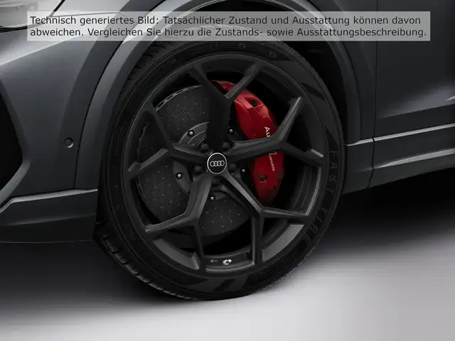 Audi RS Q8 view 8