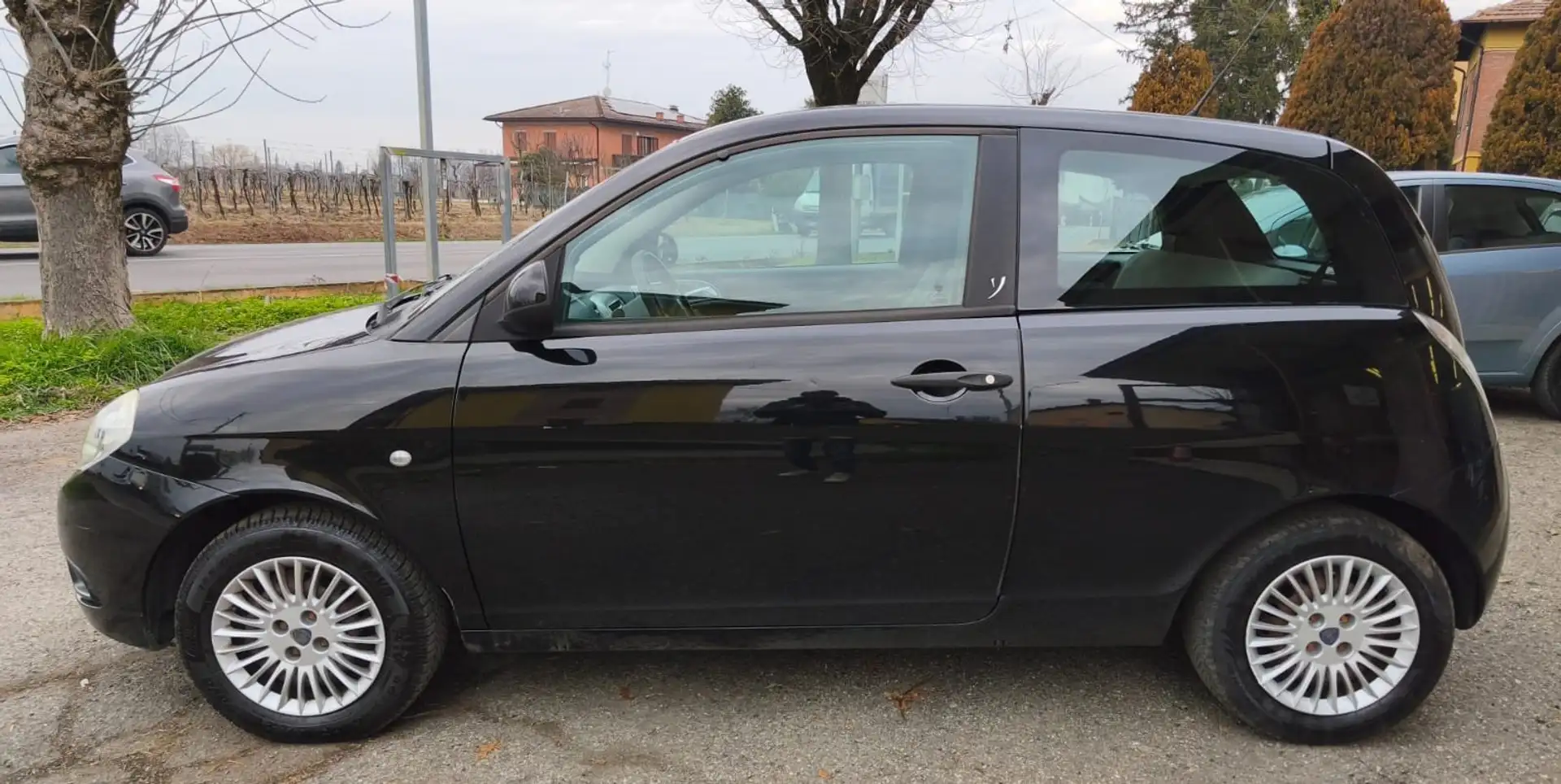 Lancia Ypsilon Ypsilon II 2007 1.2 8v Elle Nero - 2