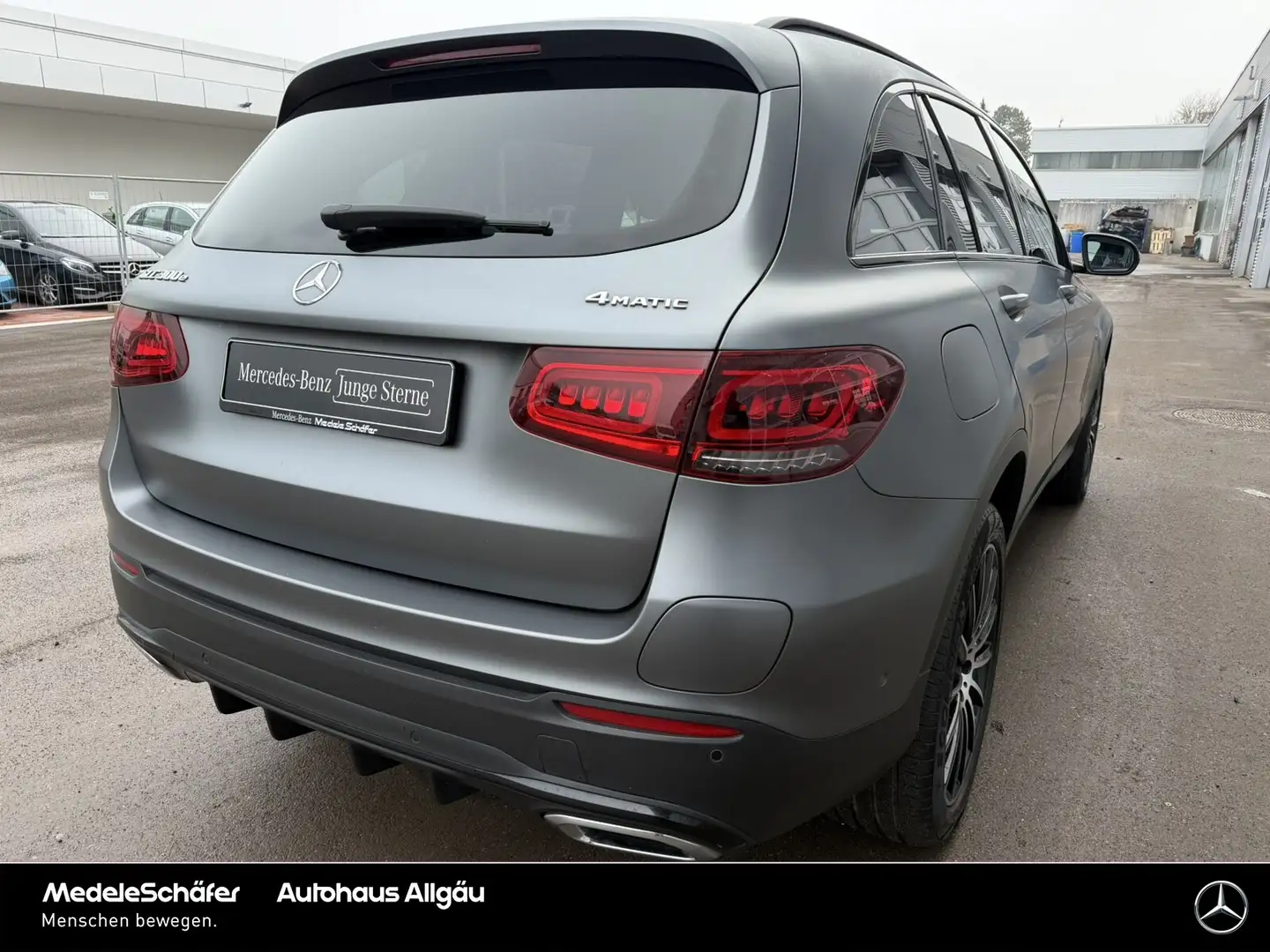 Mercedes-Benz GLC 300 GLC 300 e 4M AMG Night MATT Dis Mem MLED Bur 360 Grau - 2
