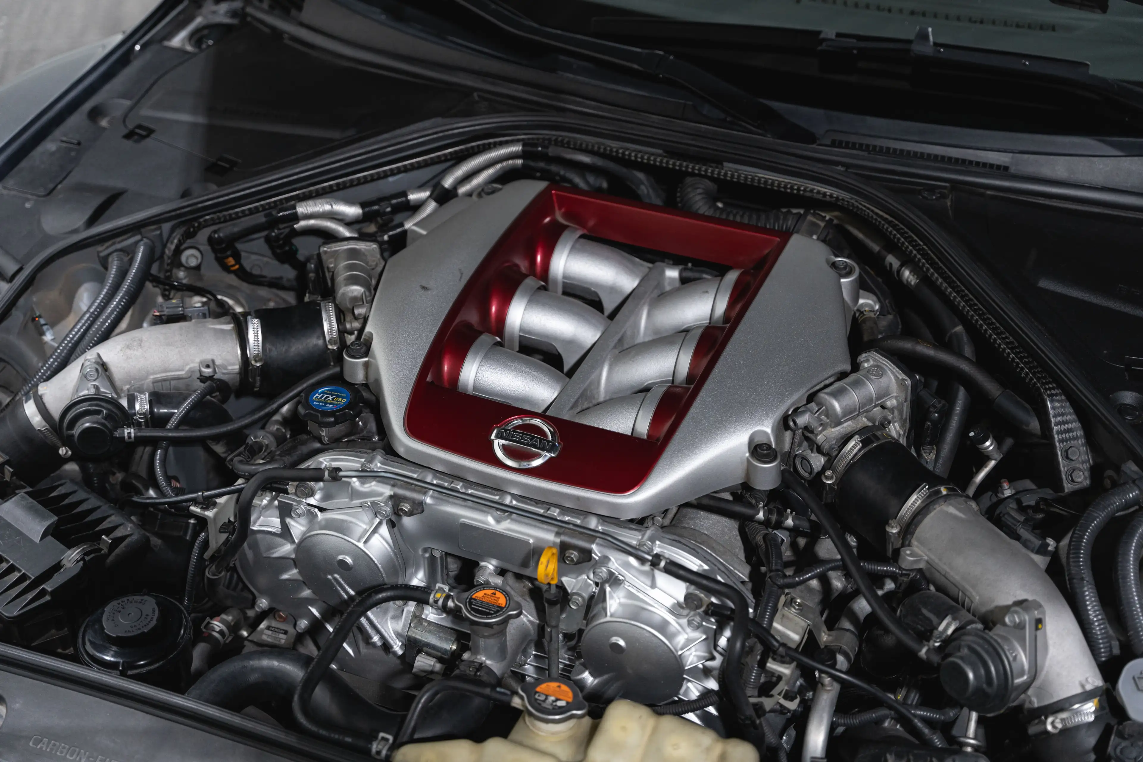Nissan GT-R R35 — photo 15