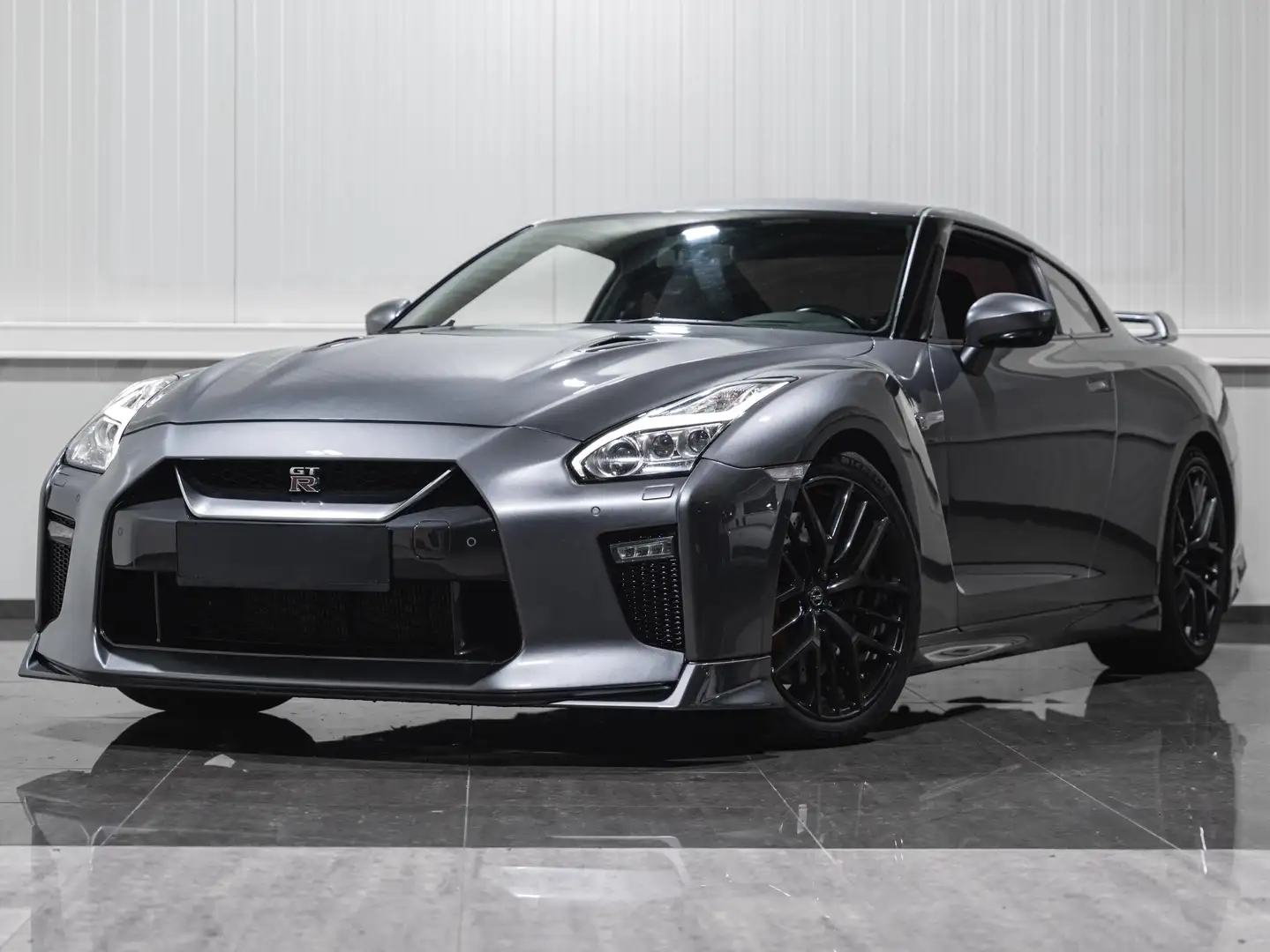 Nissan GT-R R35 Grau - 2