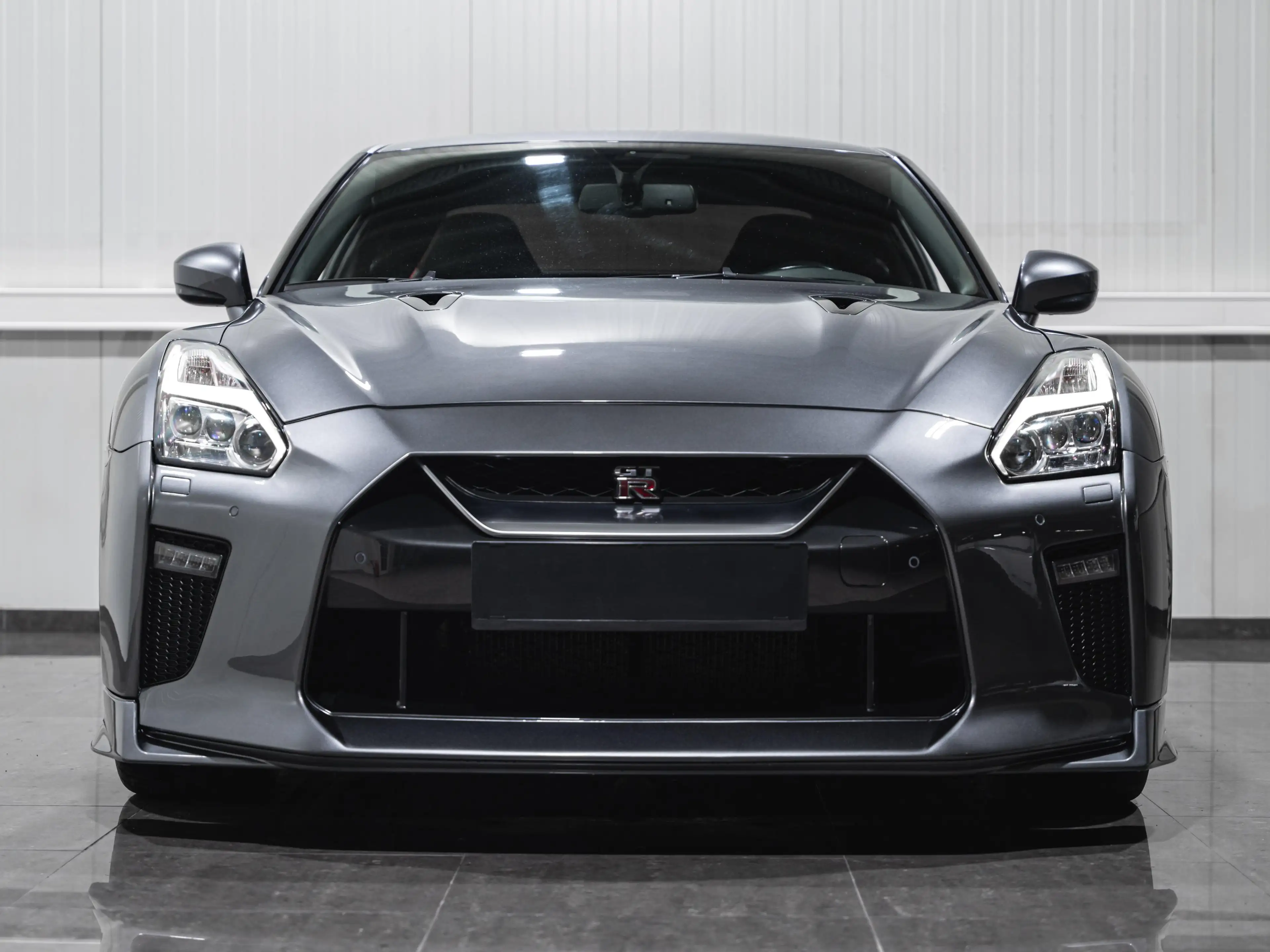 Nissan GT-R R35 — photo 3