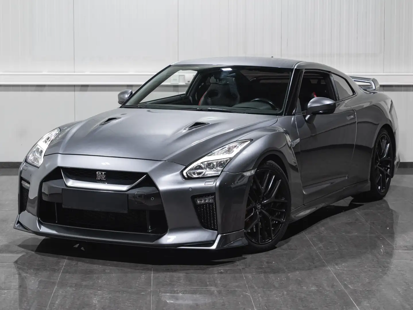 Nissan GT-R R35 Grau - 1