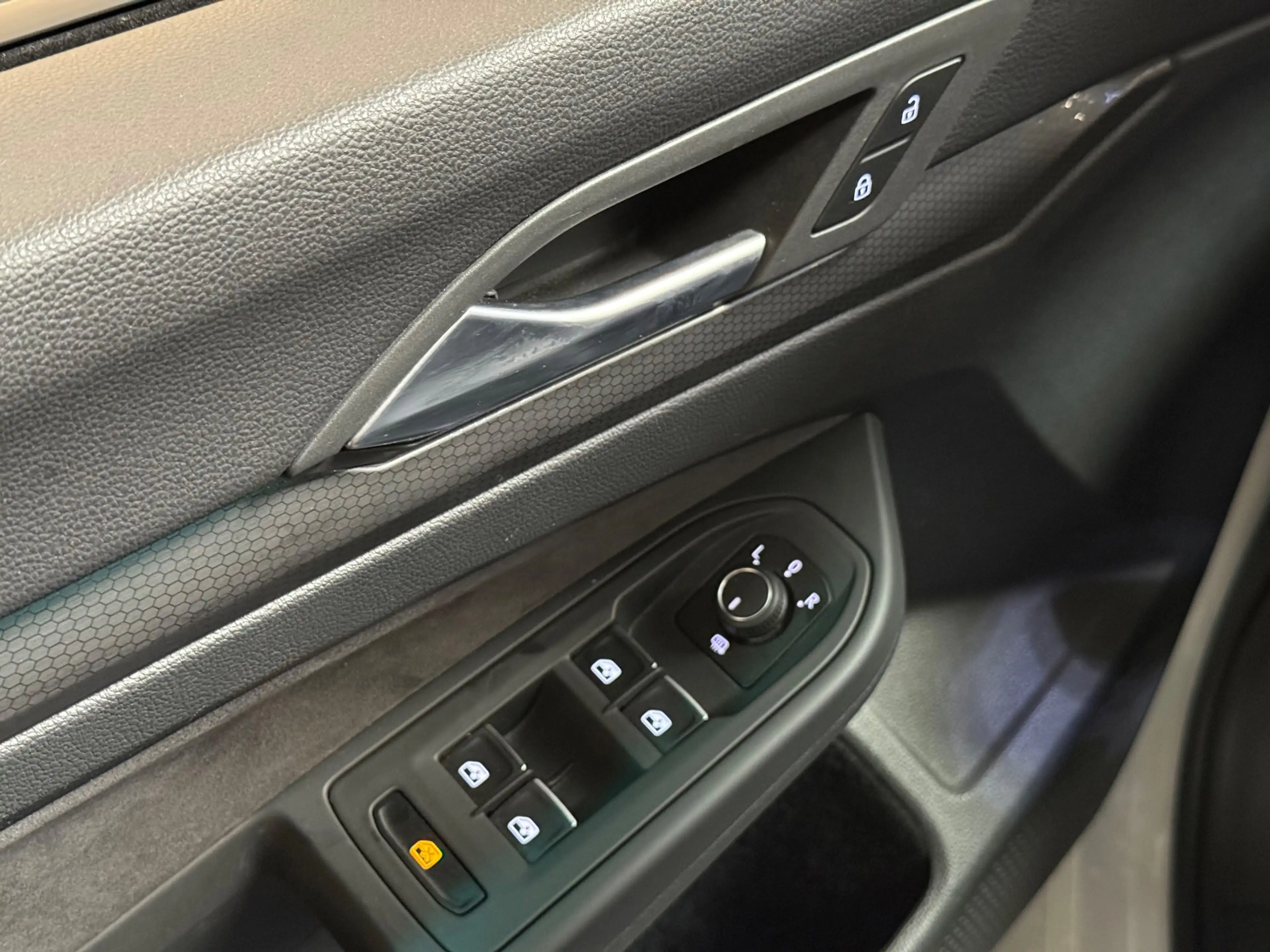 Volkswagen Golf GTD 2.0 TDI | Sfeerverlichting | Stuur/Stoelverwarming — photo 16