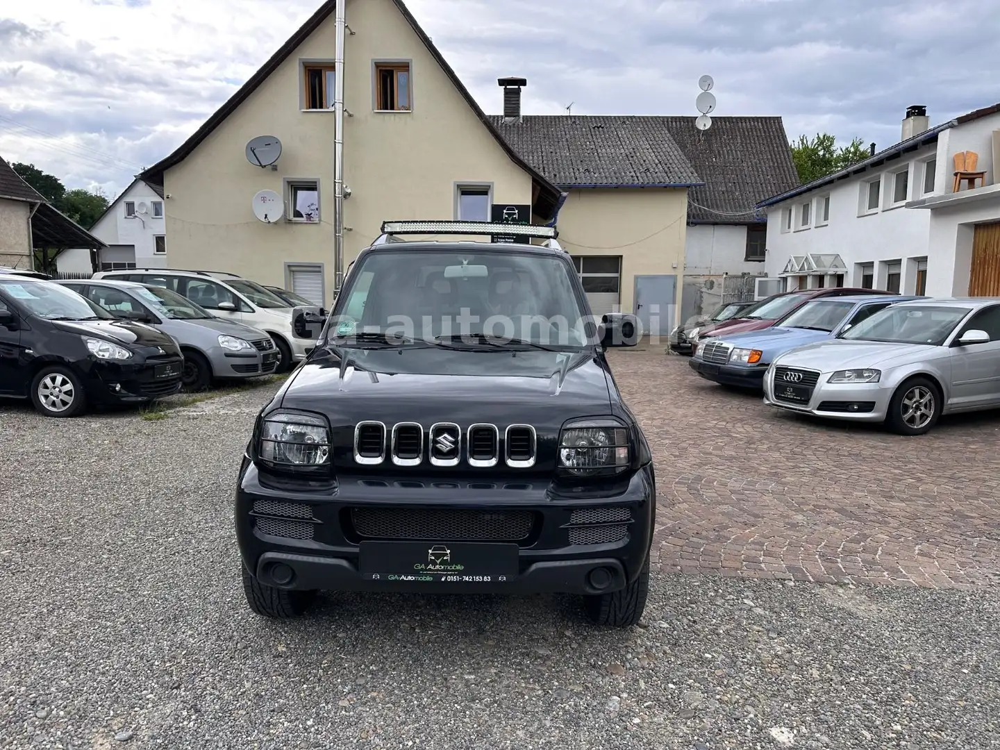 Suzuki Jimny 1.3 4x4 ** Klima ** 2. Hand ** Negro - 1