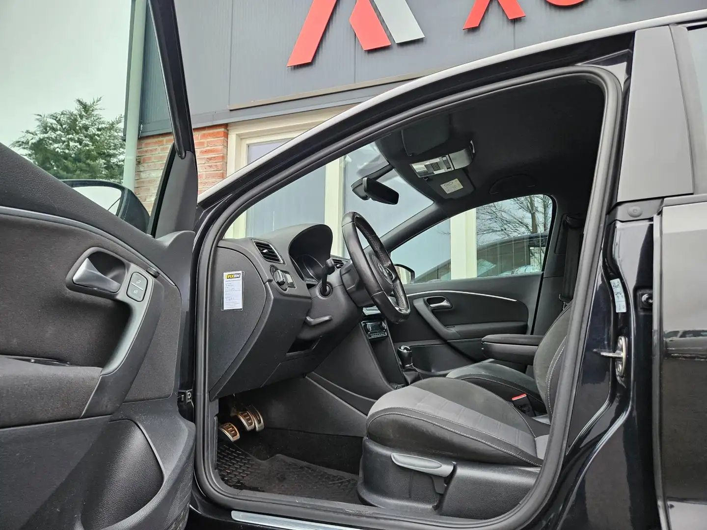 Volkswagen Polo 1.0 TSI Highline R-Line! LED! Carplay! Navigatie! Schwarz - 2