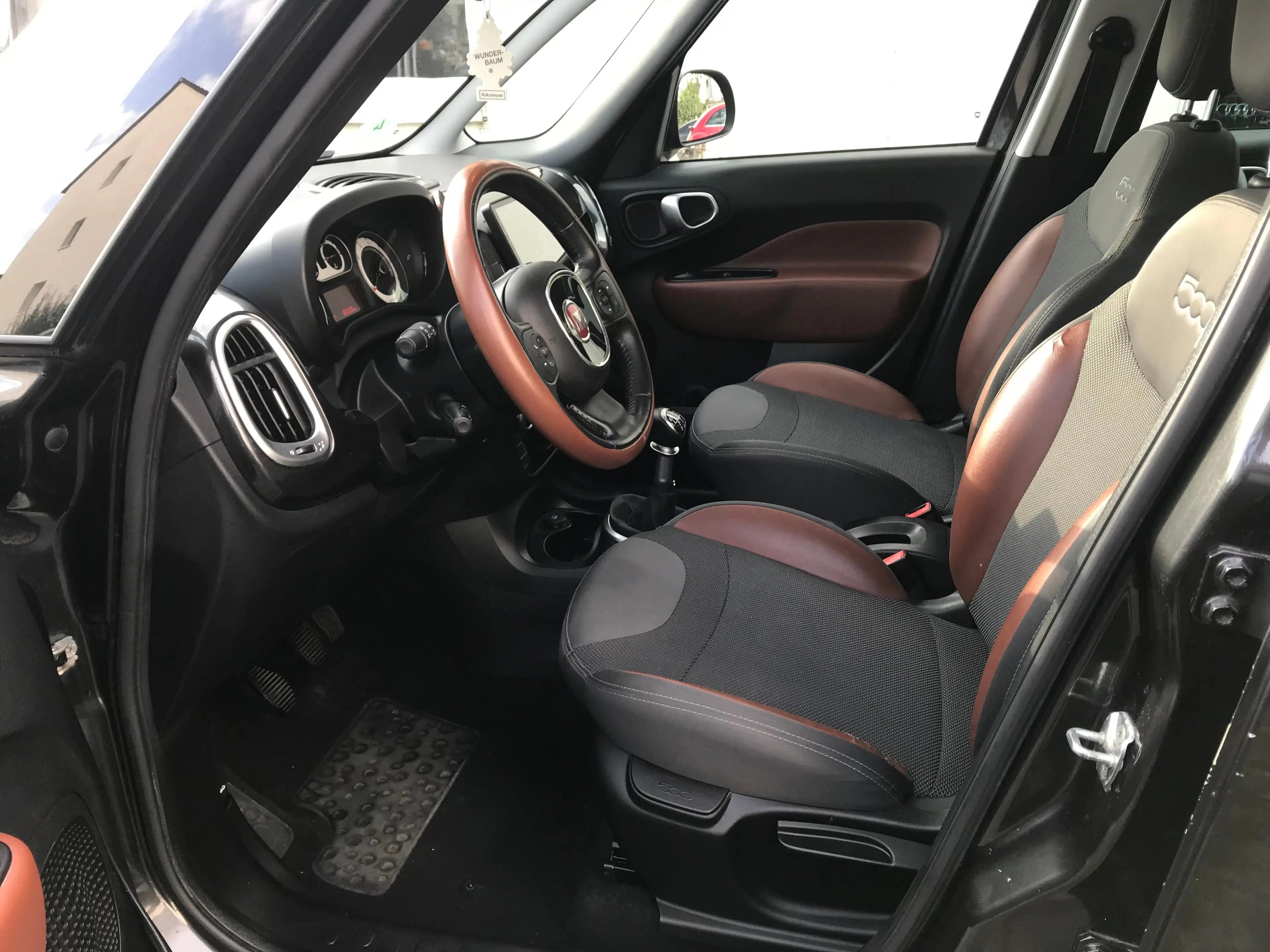 Fiat 500L 500L Diesel 1.6 Rock N Road Edition Apple CarPlay — photo 7