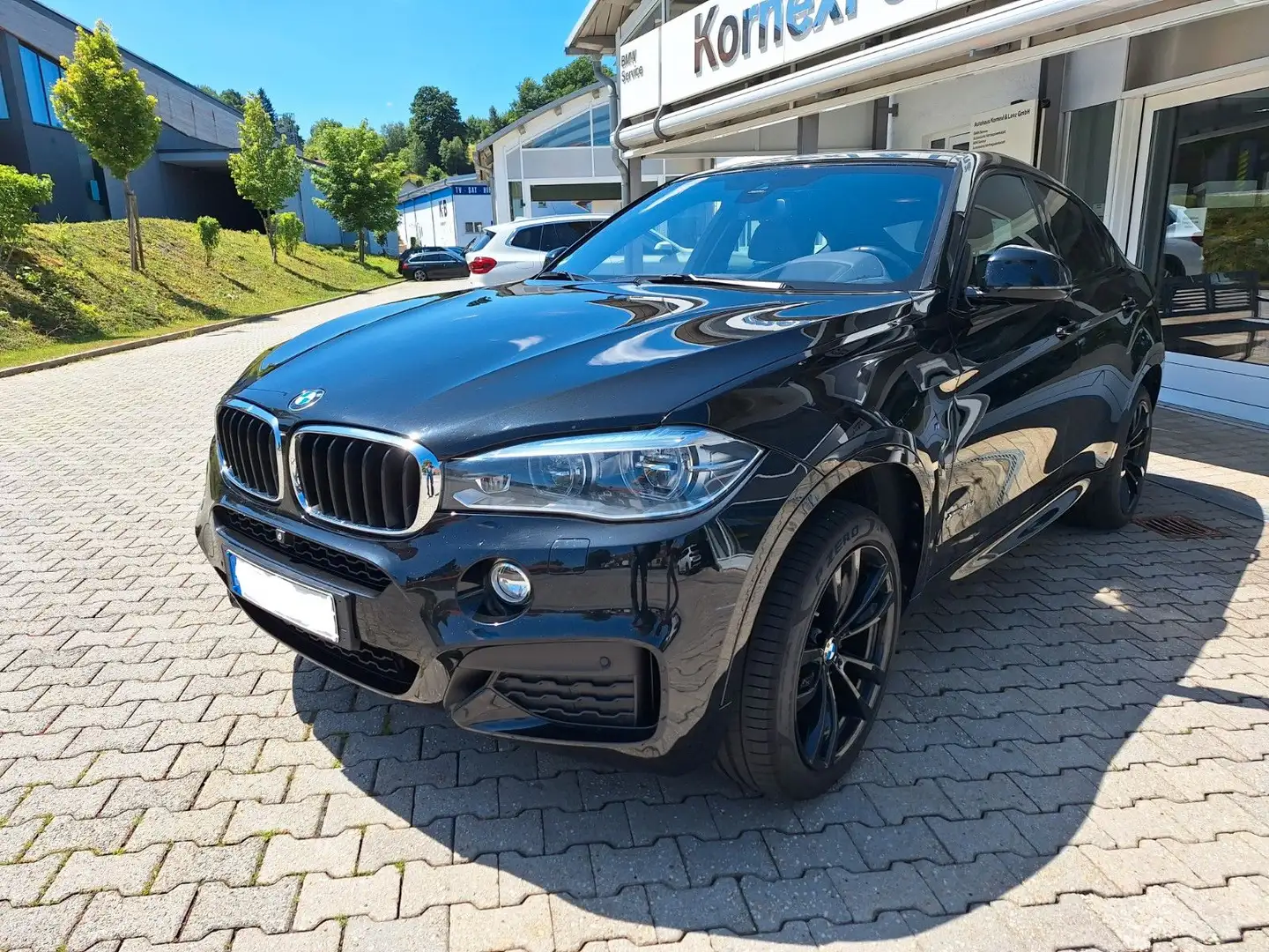 BMW X6 xDrive 30 d M Sportpaket AHK HUD GSSD Hifi Schwarz - 1