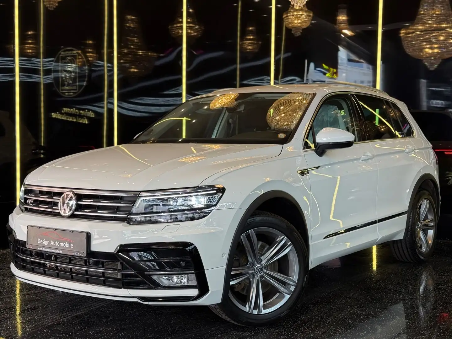 Volkswagen Tiguan Highline BMT R-LINE 4M*LED/AHK/ACC/LEDER Weiß - 1