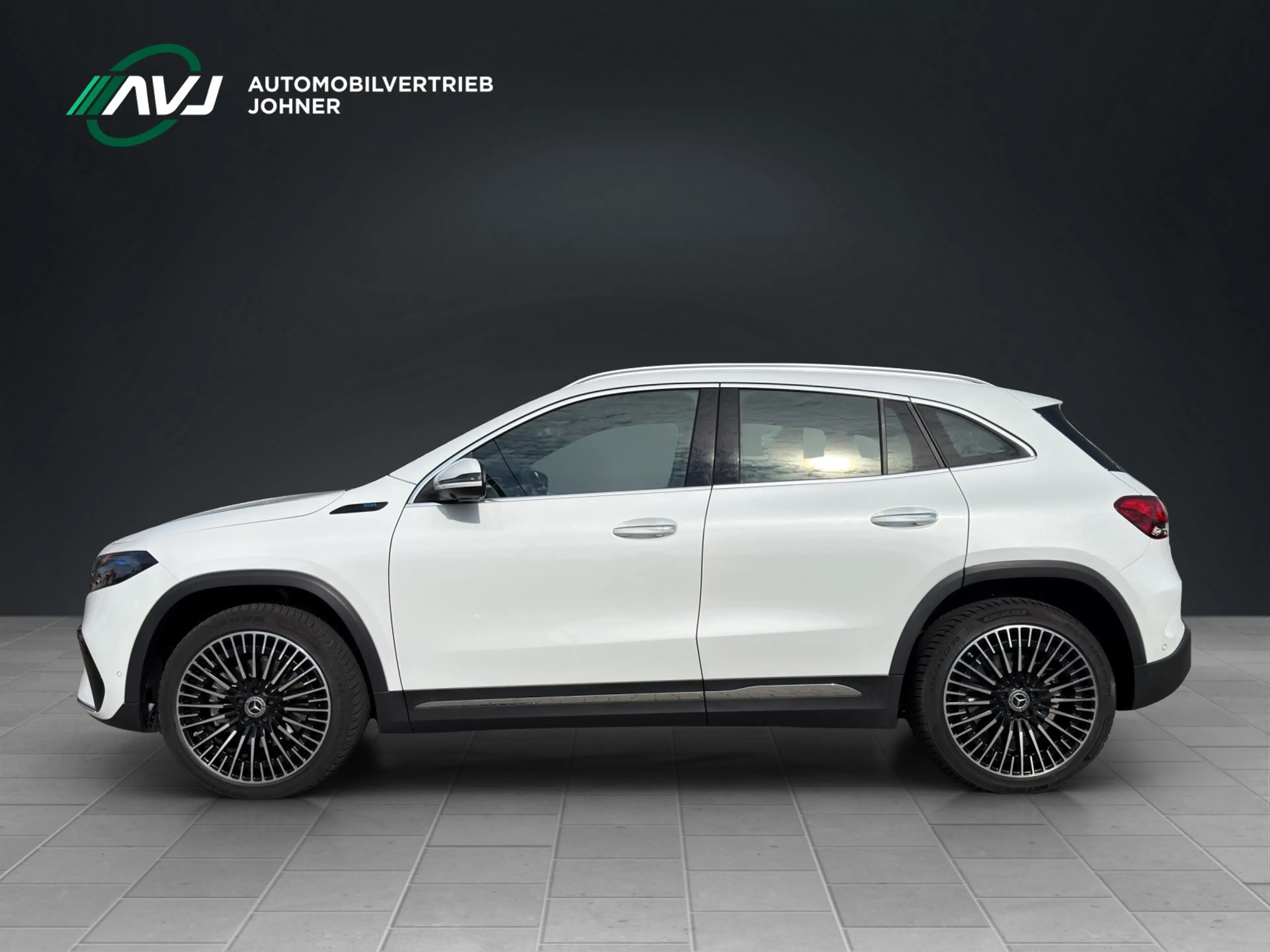 Mercedes-Benz EQA 250 | AMG Line | Pano | ACC — photo 2